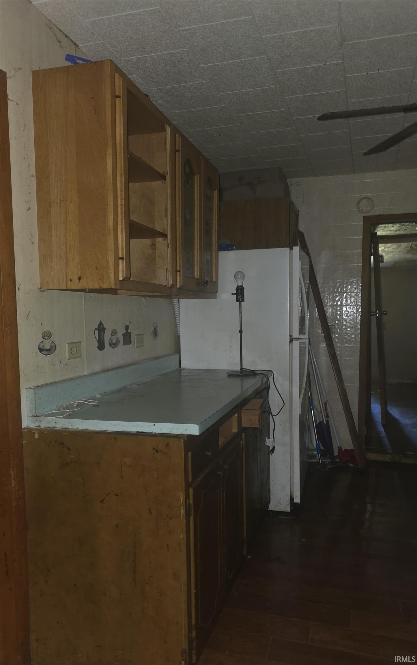 Photo 3 of Sale Pending at 615 S Grove St, Marion, IN 46953 | MLS# 202638171 | Listing updated on 2026-09-18