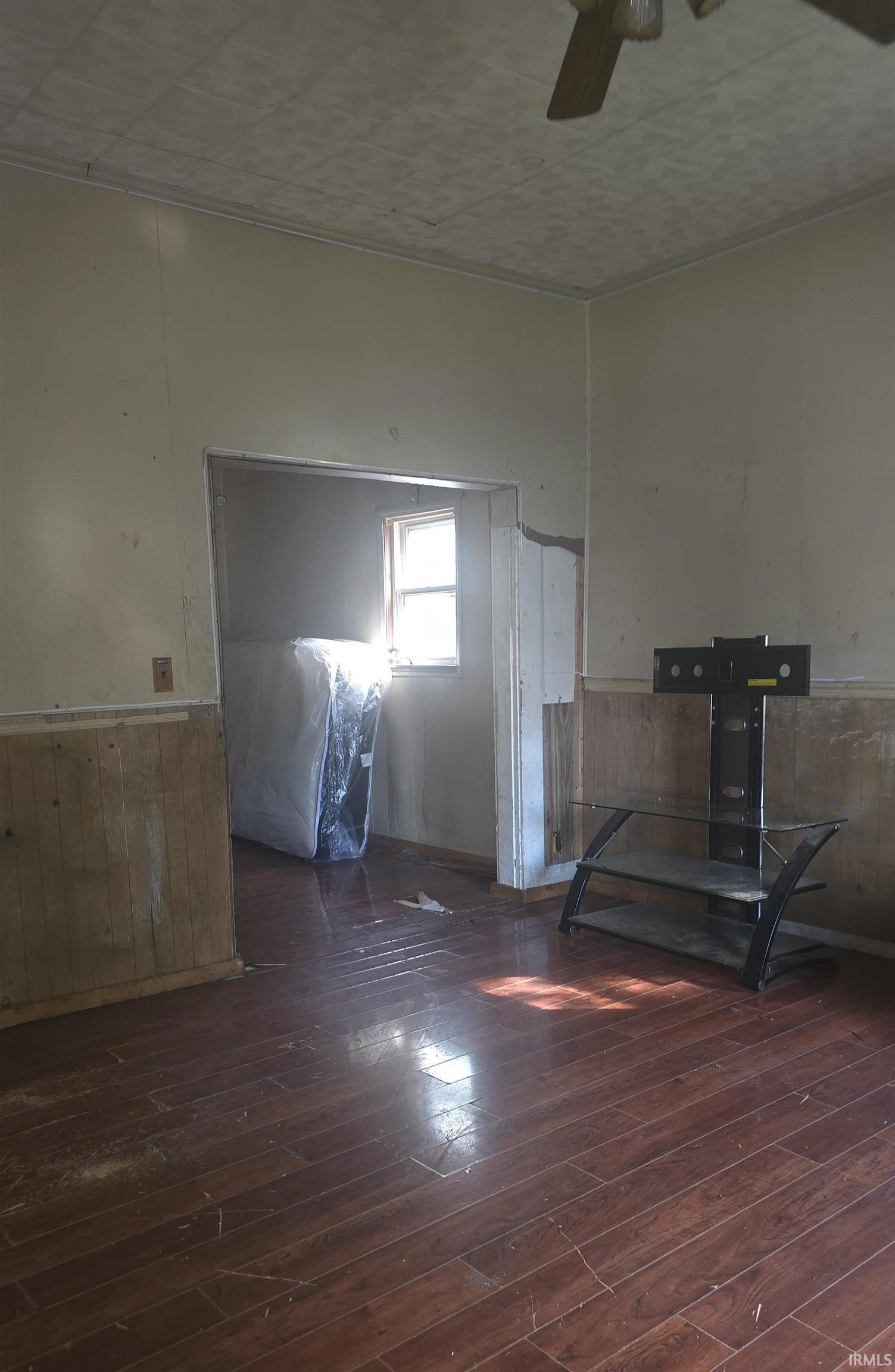 Photo 4 of Sale Pending at 615 S Grove St, Marion, IN 46953 | MLS# 202638171 | Listing updated on 2026-09-18
