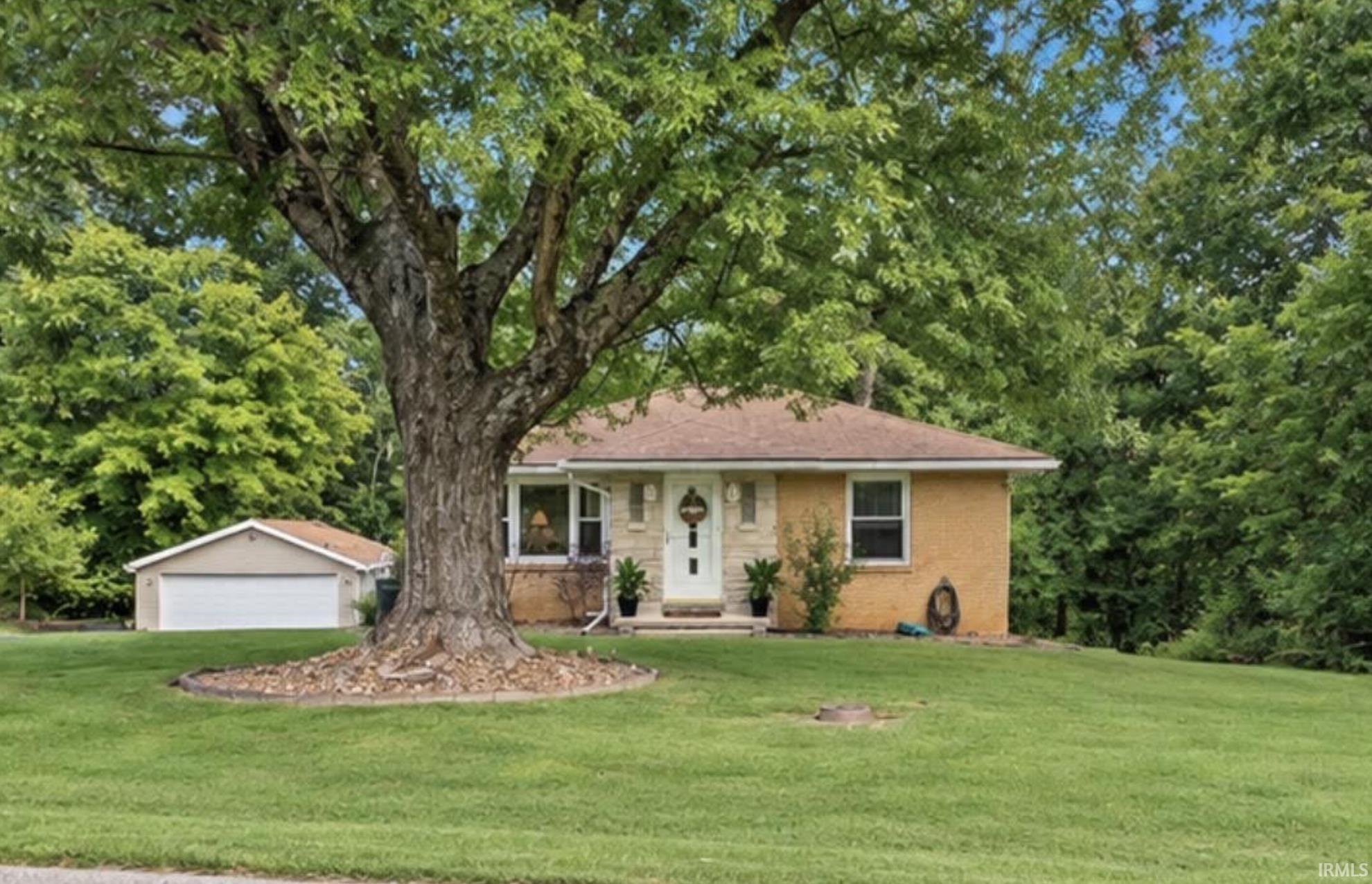 Manufactured home for sale at 8921 Petersburg Rd, Evansville, IN 47725 | MLS# 202638175