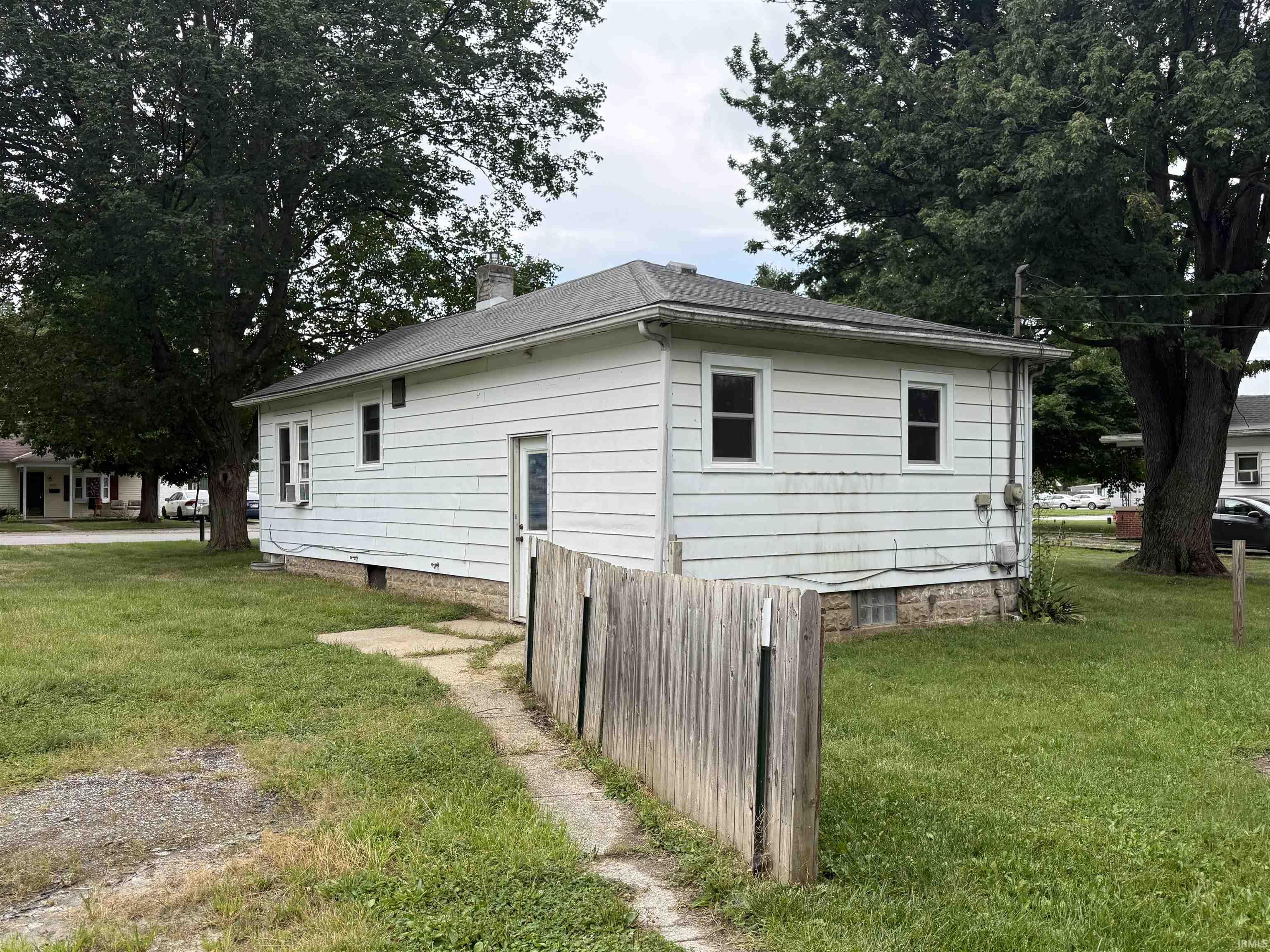 Photo 3 of Manufactured home for sale at 210 N Riverside Blvd, Goshen, IN 46526 | MLS# 202638188 | Listing updated on 2026-09-16