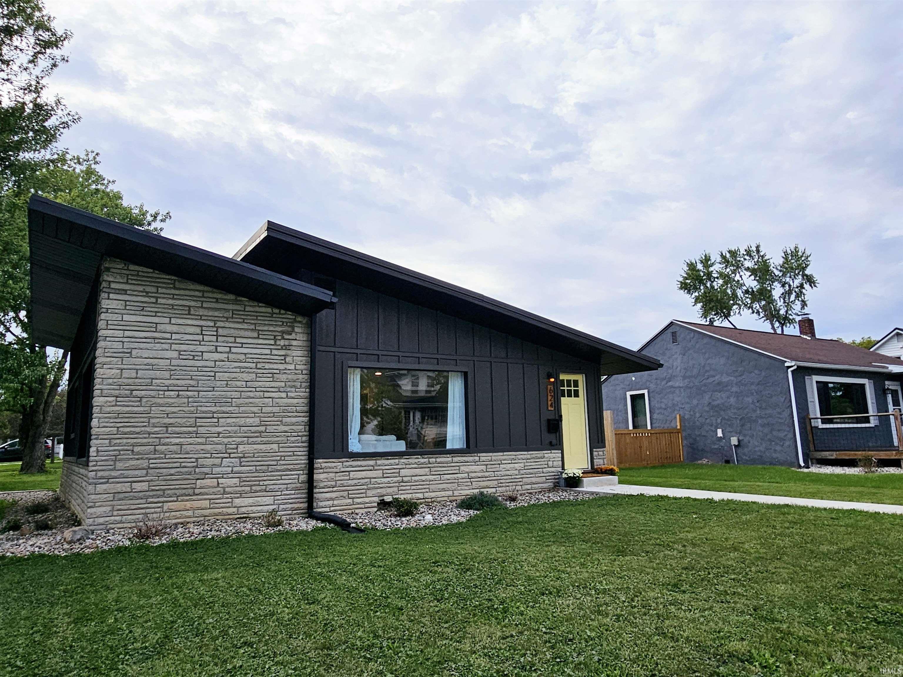 Photo 1 of Sale Pending at 624 S Ijams St, Garrett, IN 46738 | MLS# 202638208 | Listing updated on 2026-09-21