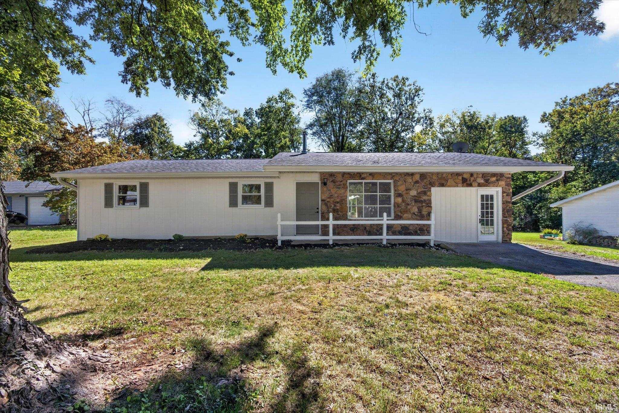 Photo 2 of Manufactured home for sale at 4270 N Ridgewood Dr, Bloomington, IN 47404 | MLS# 202638213 | Listing updated on 2026-10-06