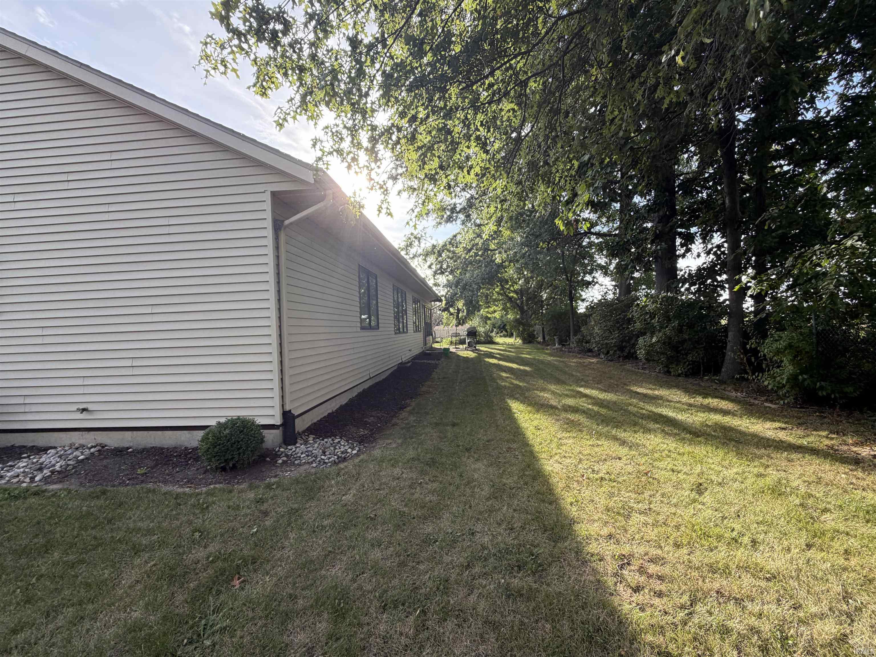 Photo 3 of Sale Pending at 6615 Belle Isle Pl, Fort Wayne, IN 46835 | MLS# 202638223 | Listing updated on 2026-09-16