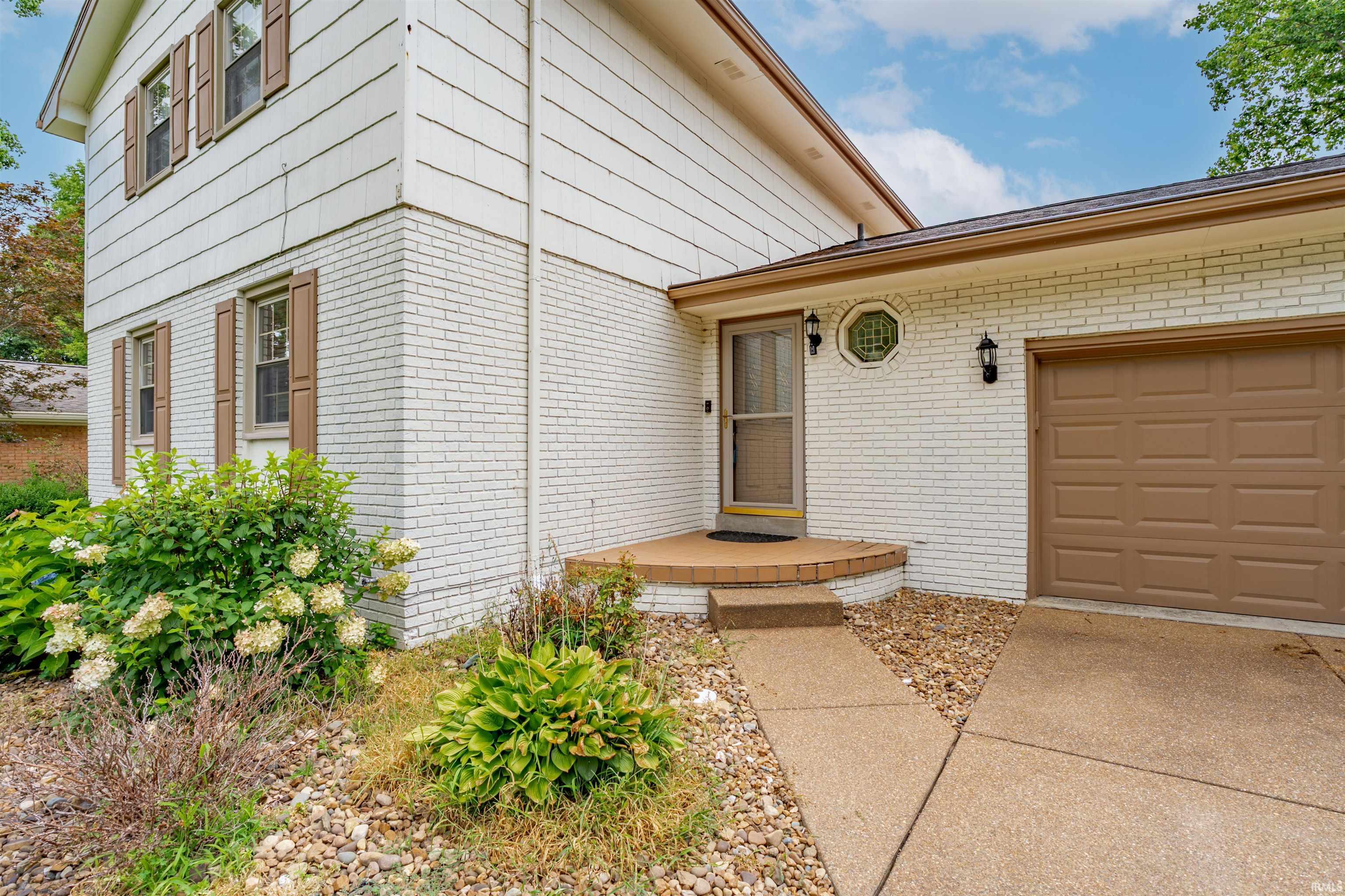 Photo 3 of Manufactured home for sale at 208 Camden Ct, Evansville, IN 47715 | MLS# 202638236 | Listing updated on 2026-09-16