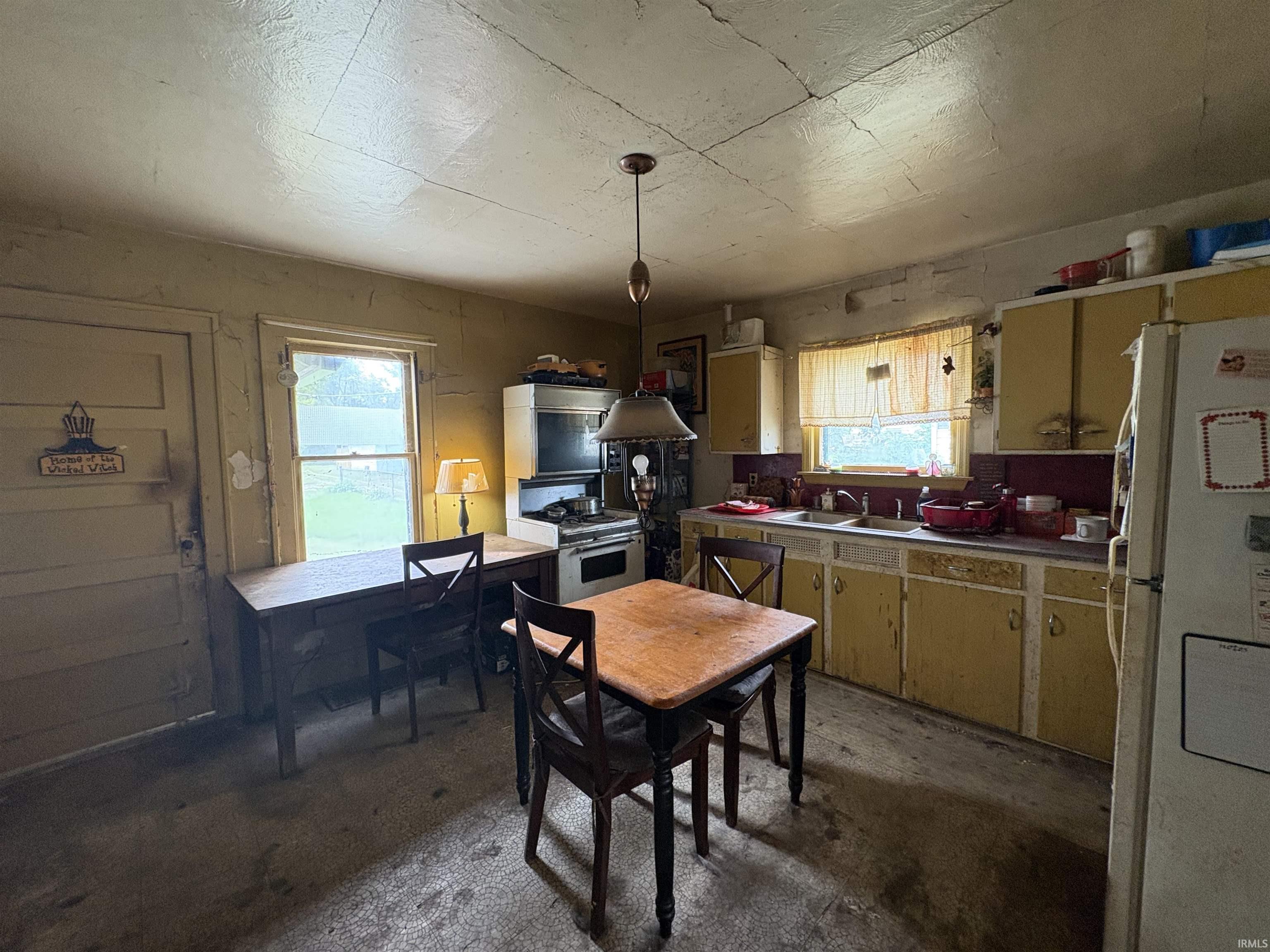 Photo 2 of Manufactured home for sale at 1212 E Dubail Ave, South Bend, IN 46613 | MLS# 202638255 | Listing updated on 2026-09-16
