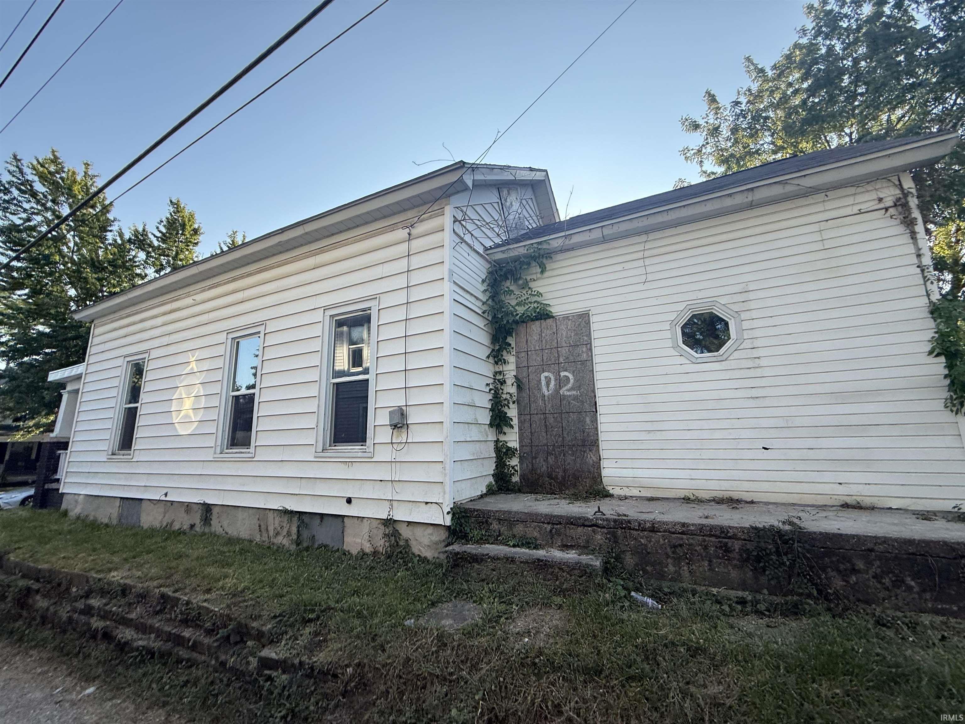 Photo 2 of Manufactured home for sale at 416 Huffman St, Fort Wayne, IN 46808 | MLS# 202638276 | Listing updated on 2026-09-16