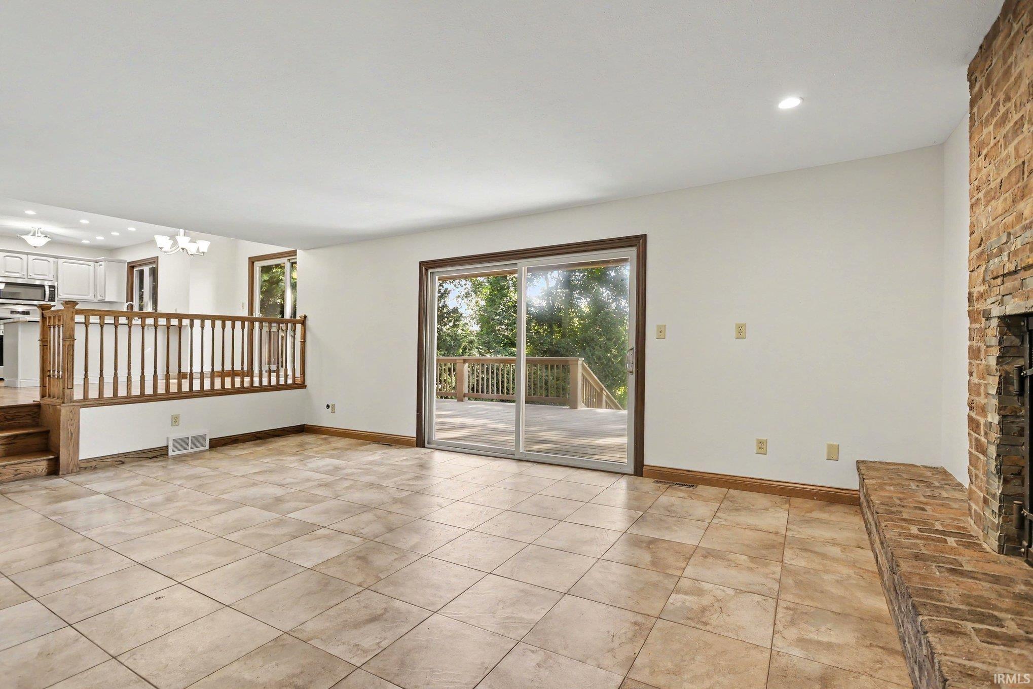 Photo 4 of Manufactured home for sale at 50644 Country Knls Dr, Granger, IN 46530 | MLS# 202638282 | Listing updated on 2026-09-16