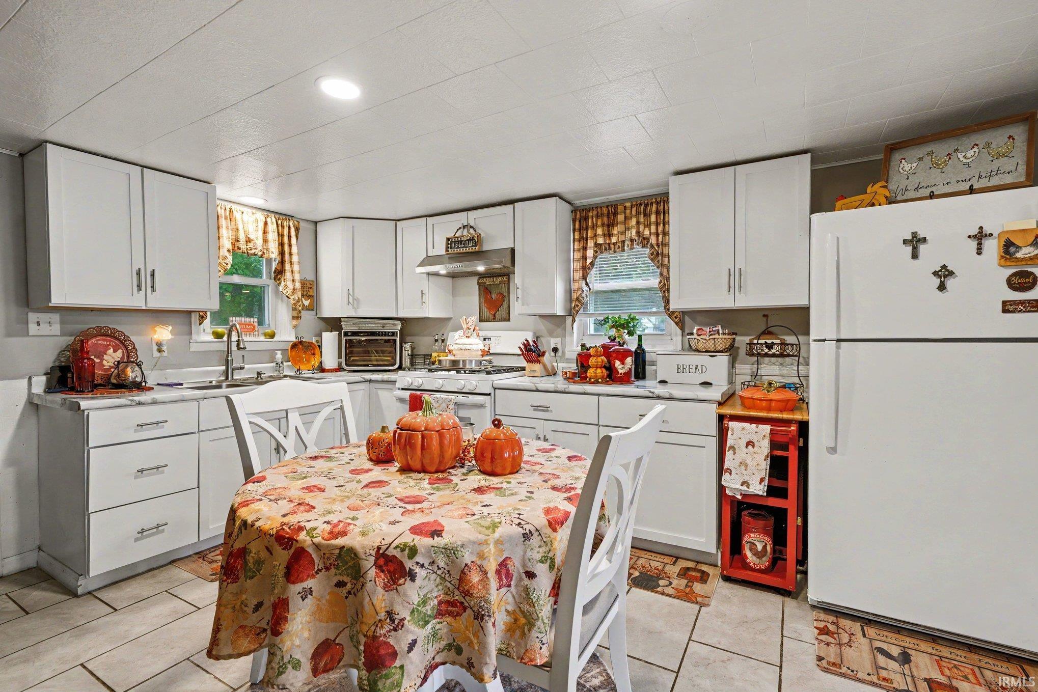 Photo 3 of Manufactured home for sale at 117 E Washington St, Osceola, IN 46561 | MLS# 202638291 | Listing updated on 2026-09-16