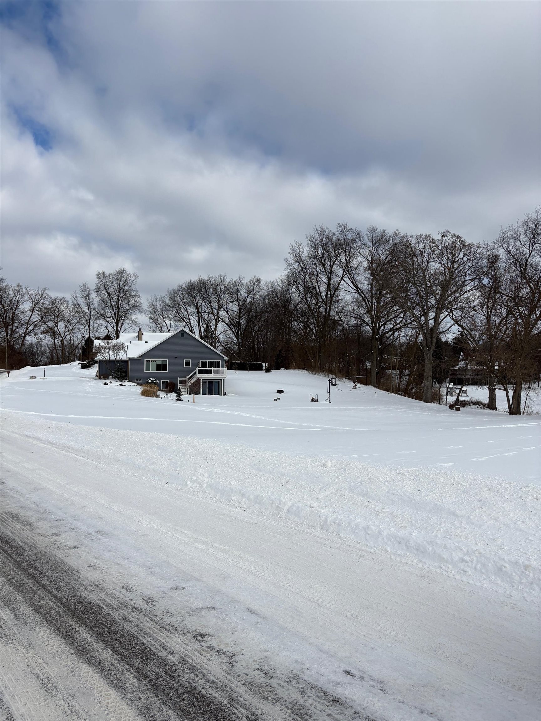 Photo 3 of Sale Pending at 2640 N 110 West, Angola, IN 46703 | MLS# 202638293 | Listing updated on 2026-09-16