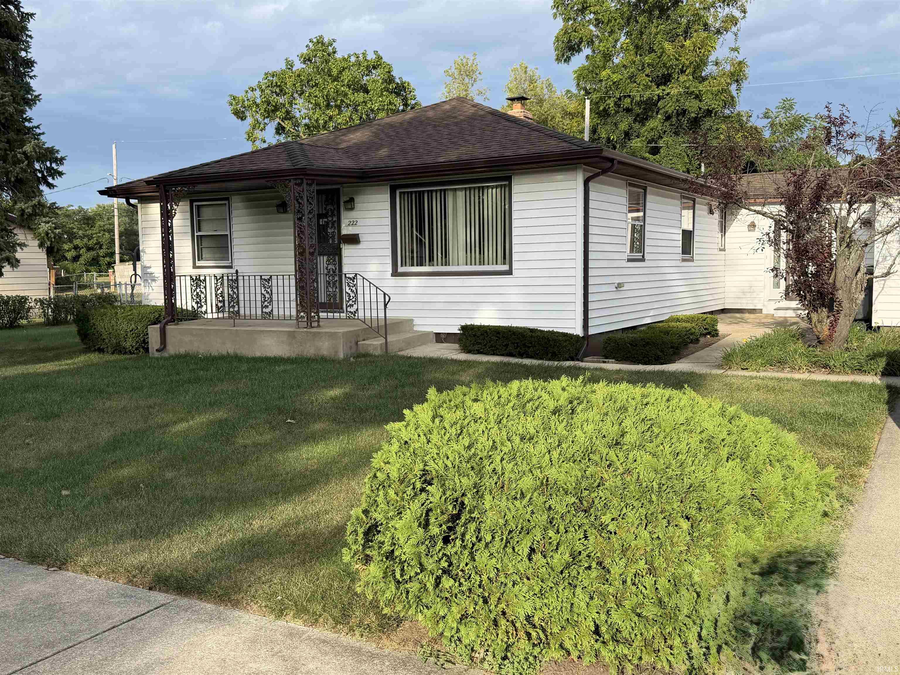 Photo 1 of Sale Pending at 222 Dundee St, South Bend, IN 46619 | MLS# 202638298 | Listing updated on 2026-09-16