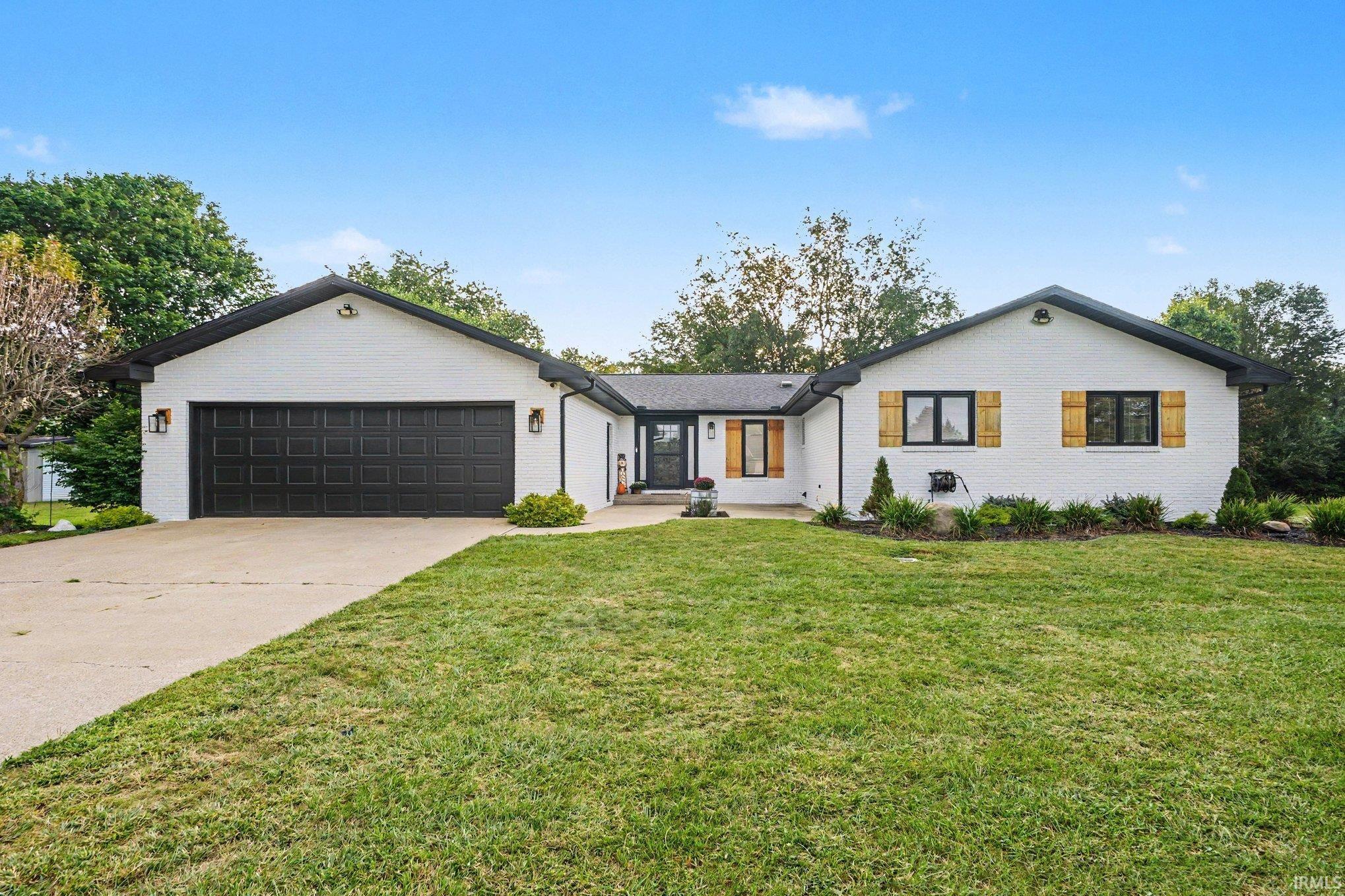 Photo 3 of Manufactured home for sale at 19964 County Rd 18, Goshen, IN 46528 | MLS# 202638314 | Listing updated on 2026-09-16