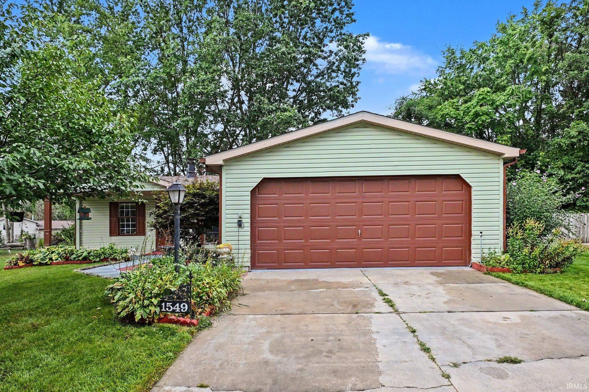Photo 2 of Manufactured home for sale at 1549 Sedgewick Ct, Elkhart, IN 46516 | MLS# 202638317 | Listing updated on 2026-09-16