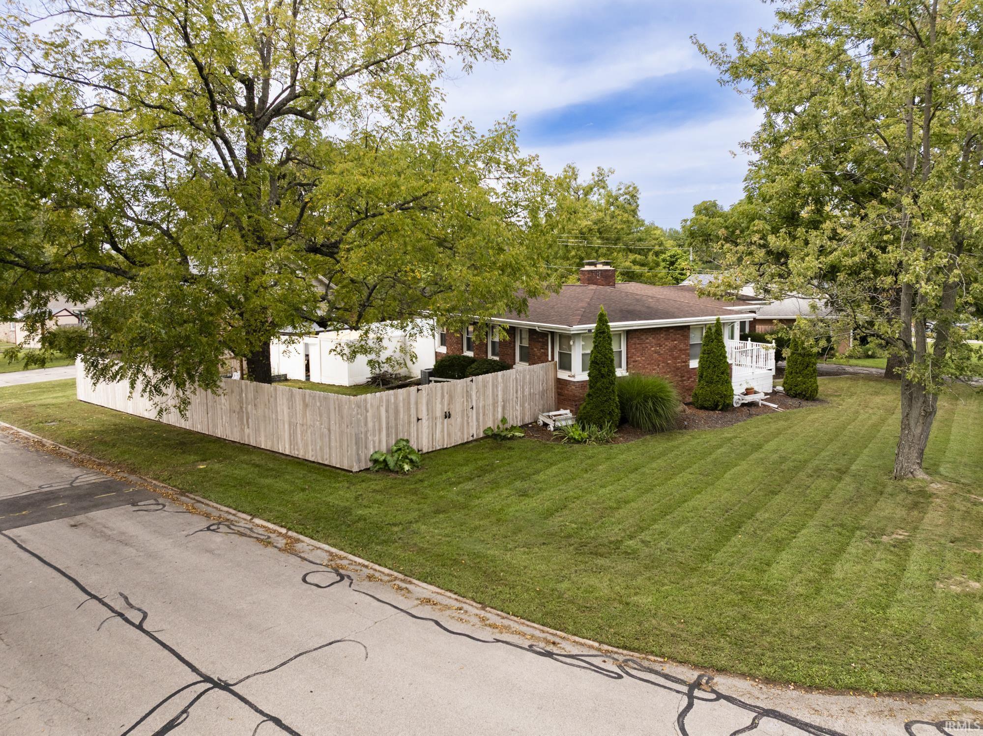 Photo 3 of Manufactured home for sale at 601 N Vierwood Way, Muncie, IN 47304 | MLS# 202638322 | Listing updated on 2026-09-16