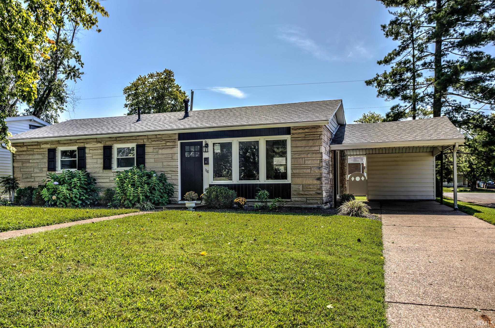 Manufactured home for sale at 118 W Mill Rd, Evansville, IN 47710 | MLS# 202638332