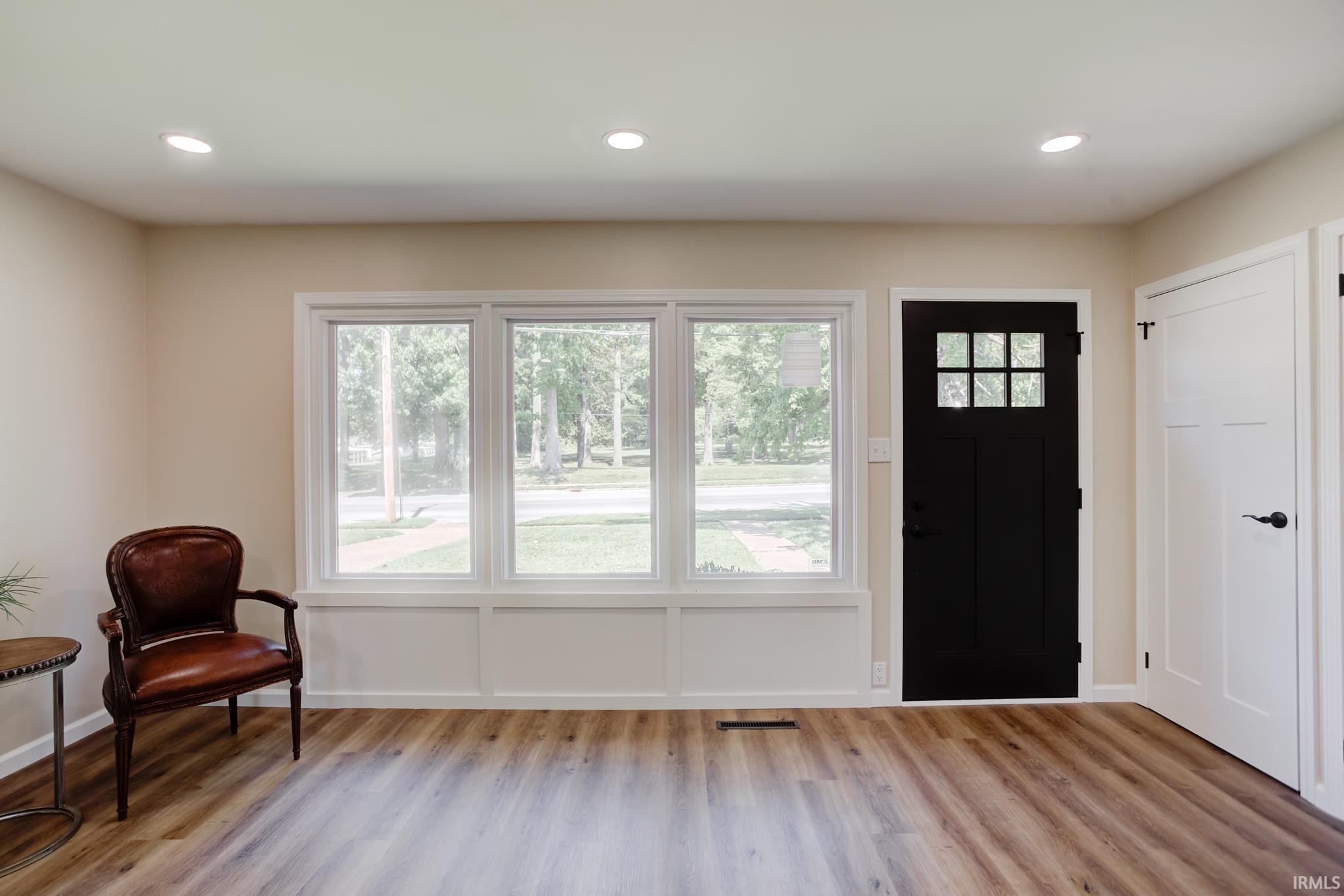 Photo 3 of Manufactured home for sale at 118 W Mill Rd, Evansville, IN 47710 | MLS# 202638332 | Listing updated on 2026-09-16