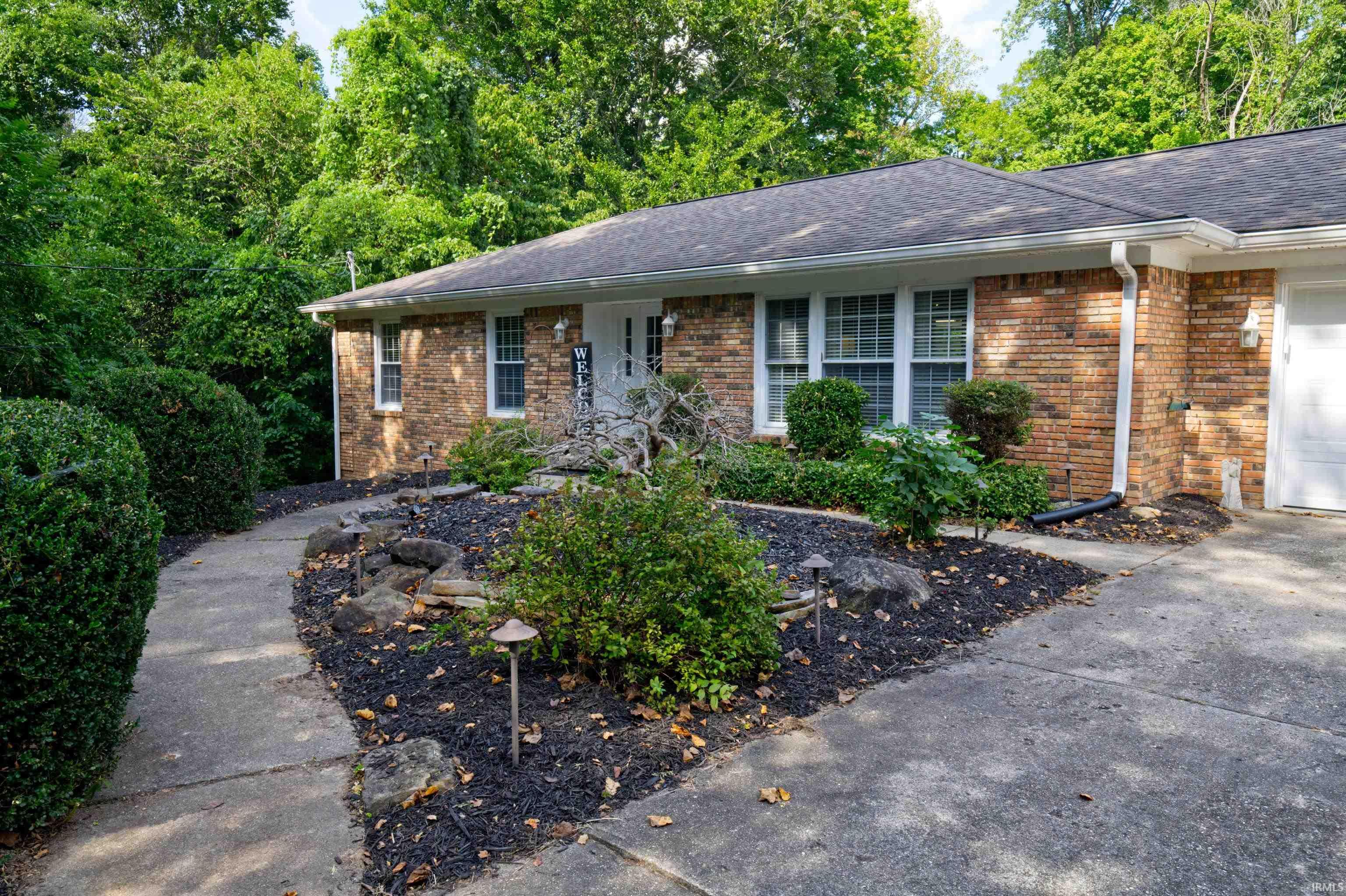 Photo 3 of Sale Pending at 3146 Cedar Ln, Vincennes, IN 47591 | MLS# 202638372 | Listing updated on 2026-09-19