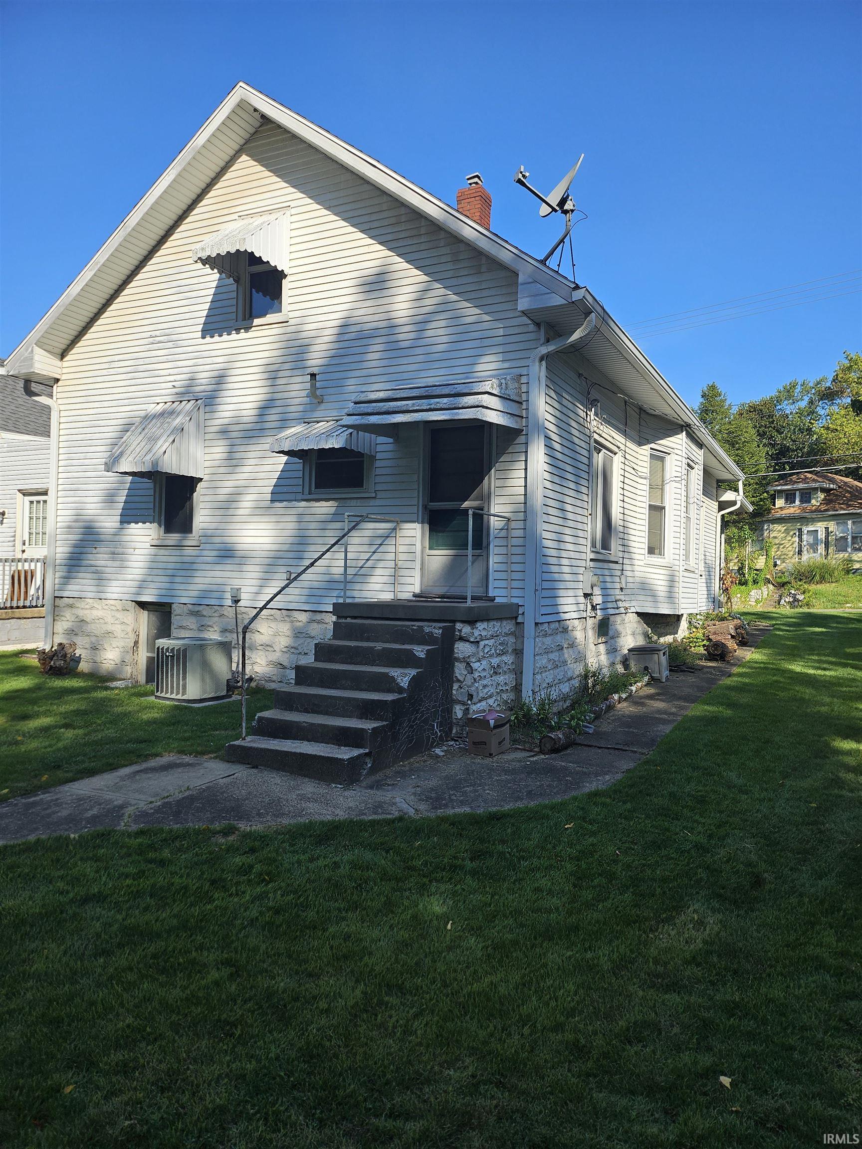 Photo 3 of Sale Pending at 3308 Mount Vernon Ave, Evansville, IN 47712 | MLS# 202638373 | Listing updated on 2026-09-16
