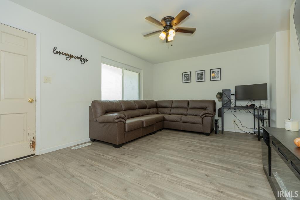 Photo 2 of Manufactured home for sale at 1804 Van Bibber Ave, Evansville, IN 47714 | MLS# 202638428 | Listing updated on 2026-09-17