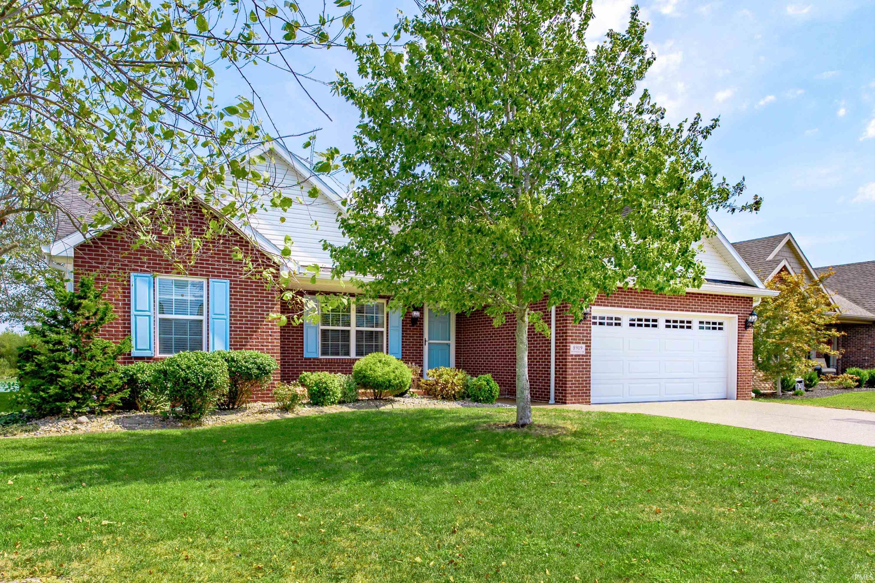 Manufactured home for sale at 8919 Wynnfield Dr, Evansville, IN 47725 | MLS# 202638459