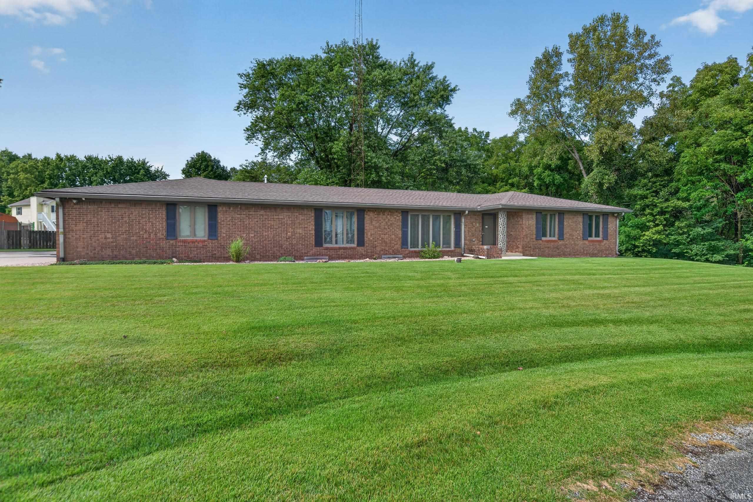 Photo 2 of Manufactured home for sale at 4421 N Lila Ct, Marion, IN 46952 | MLS# 202638488 | Listing updated on 2026-09-18