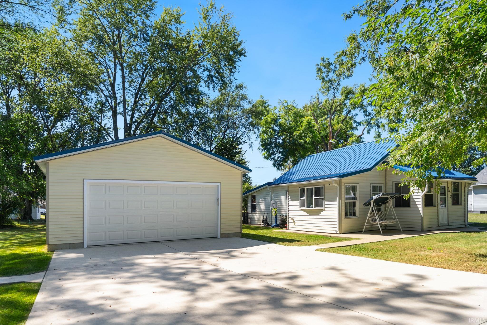 Photo 2 of Manufactured home for sale at 1613 Huron St, Elkhart, IN 46516 | MLS# 202638515 | Listing updated on 2026-09-17
