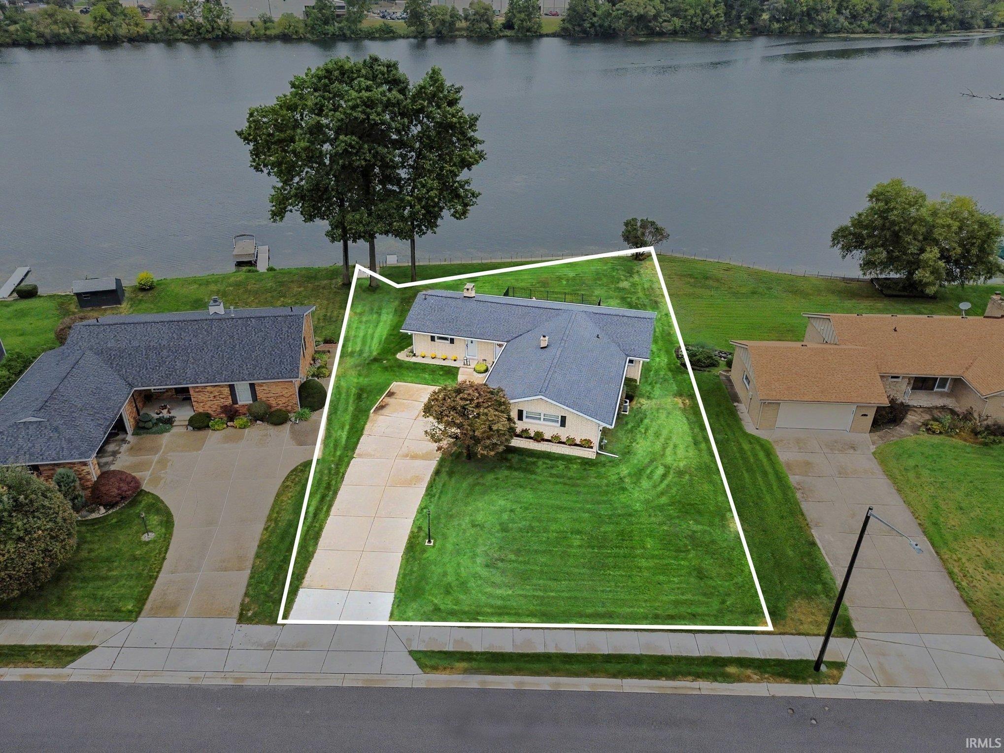 Photo 1 of Manufactured home for sale at 327 Manchester Dr, Mishawaka, IN 46544 | MLS# 202638535 | Listing updated on 2026-09-17