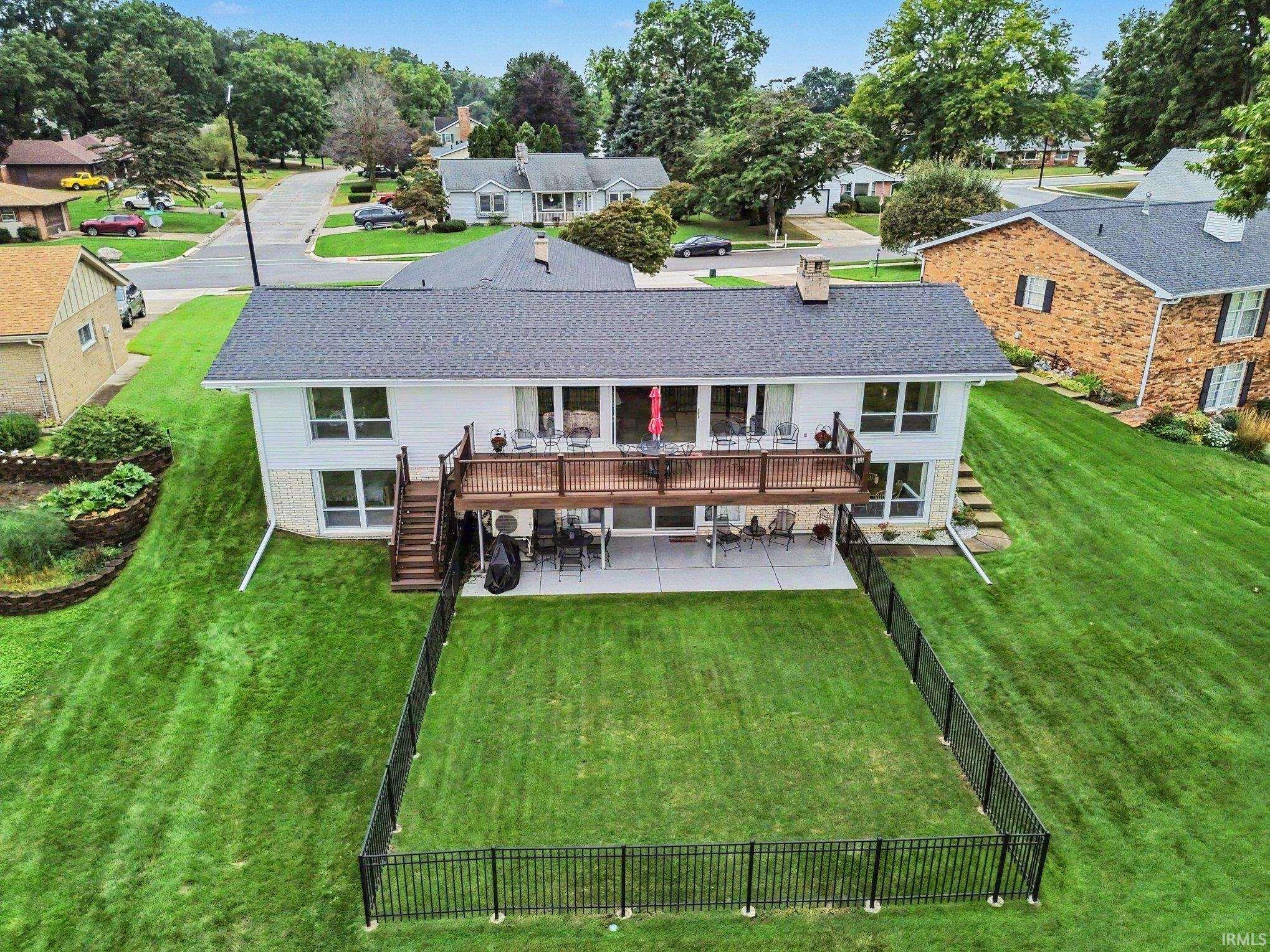 Photo 3 of Manufactured home for sale at 327 Manchester Dr, Mishawaka, IN 46544 | MLS# 202638535 | Listing updated on 2026-09-17