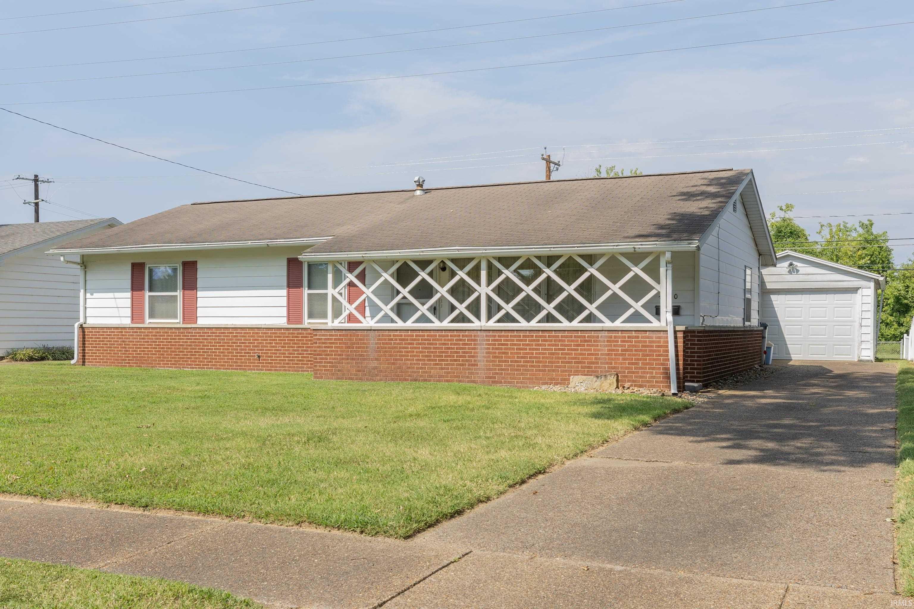 Photo 1 of Manufactured home for sale at 4500 Longfield Dr, Evansville, IN 47710 | MLS# 202638561 | Listing updated on 2026-09-18