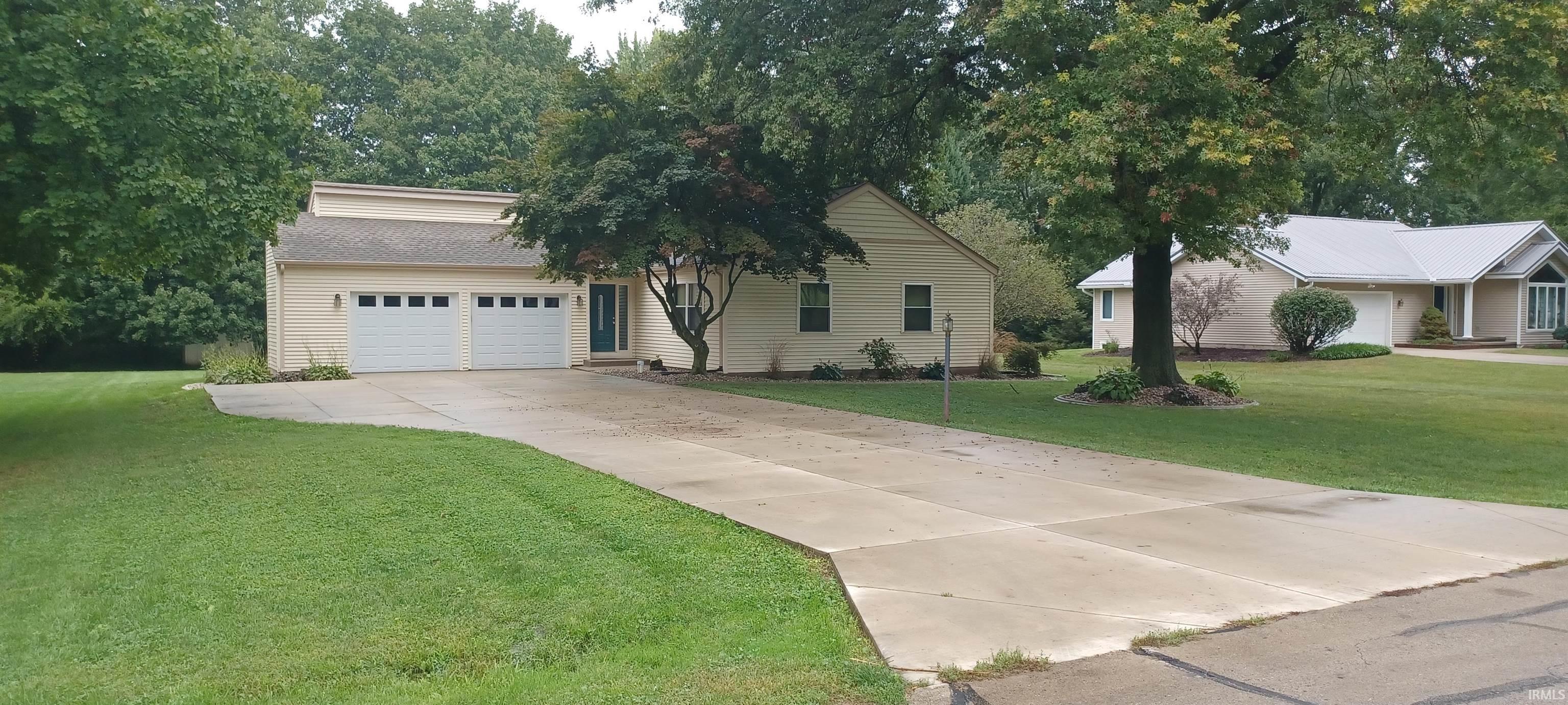 Photo 2 of Manufactured home for sale at 19911 Meadow Ridge Dr, Goshen, IN 46526 | MLS# 202638595 | Listing updated on 2026-09-18
