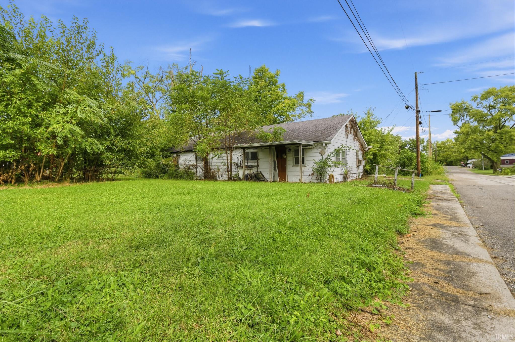Photo 1 of Manufactured home for sale at 406 W Henderson St, Montpelier, IN 47359 | MLS# 202638600 | Listing updated on 2026-09-22