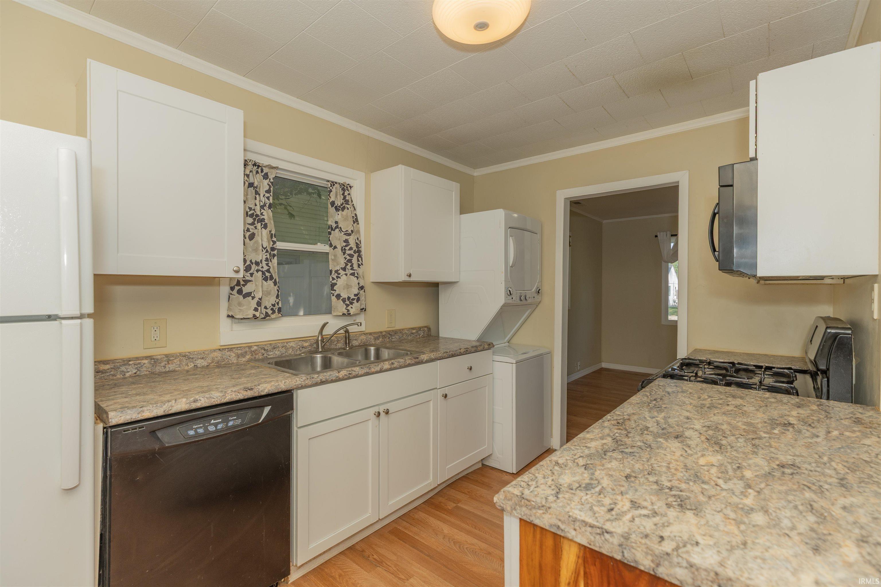Photo 3 of Manufactured home for sale at 1827 Madison Ave, Evansville, IN 47714 | MLS# 202638609 | Listing updated on 2026-09-18