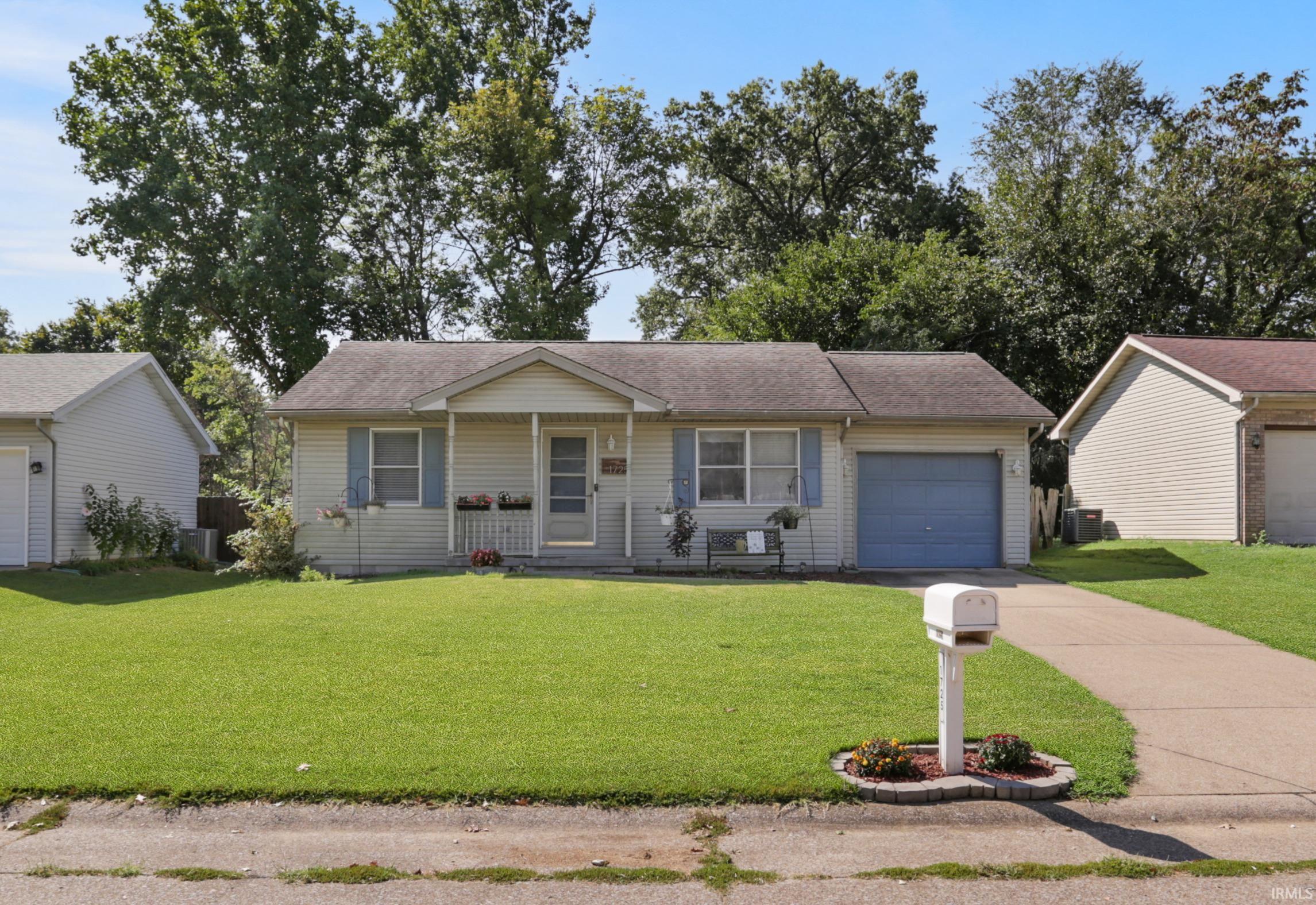 Manufactured home for sale at 1725 Davcohn Ave, Evansville, IN 47714 | MLS# 202638618