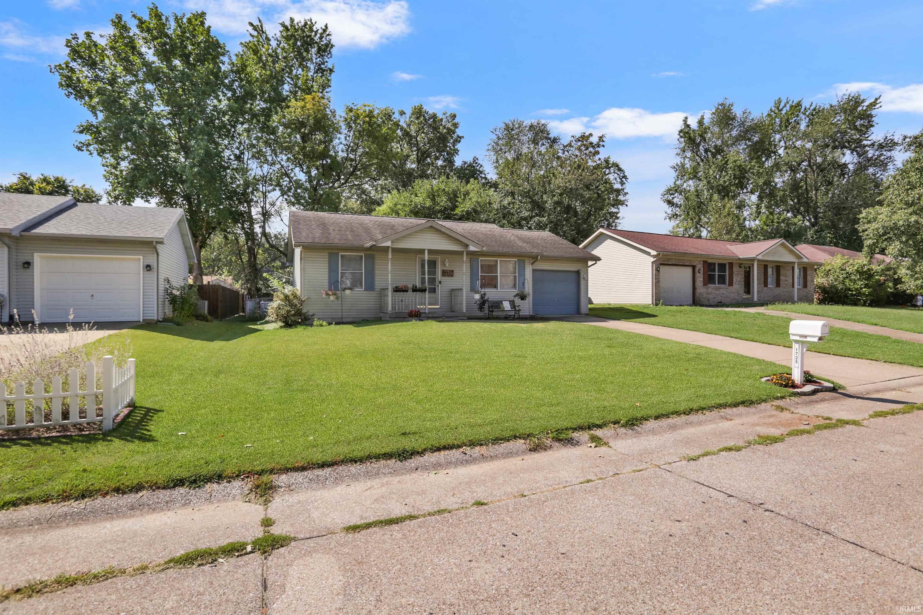 Photo 1 of Manufactured home for sale at 1725 Davcohn Ave, Evansville, IN 47714 | MLS# 202638618 | Listing updated on 2026-09-18