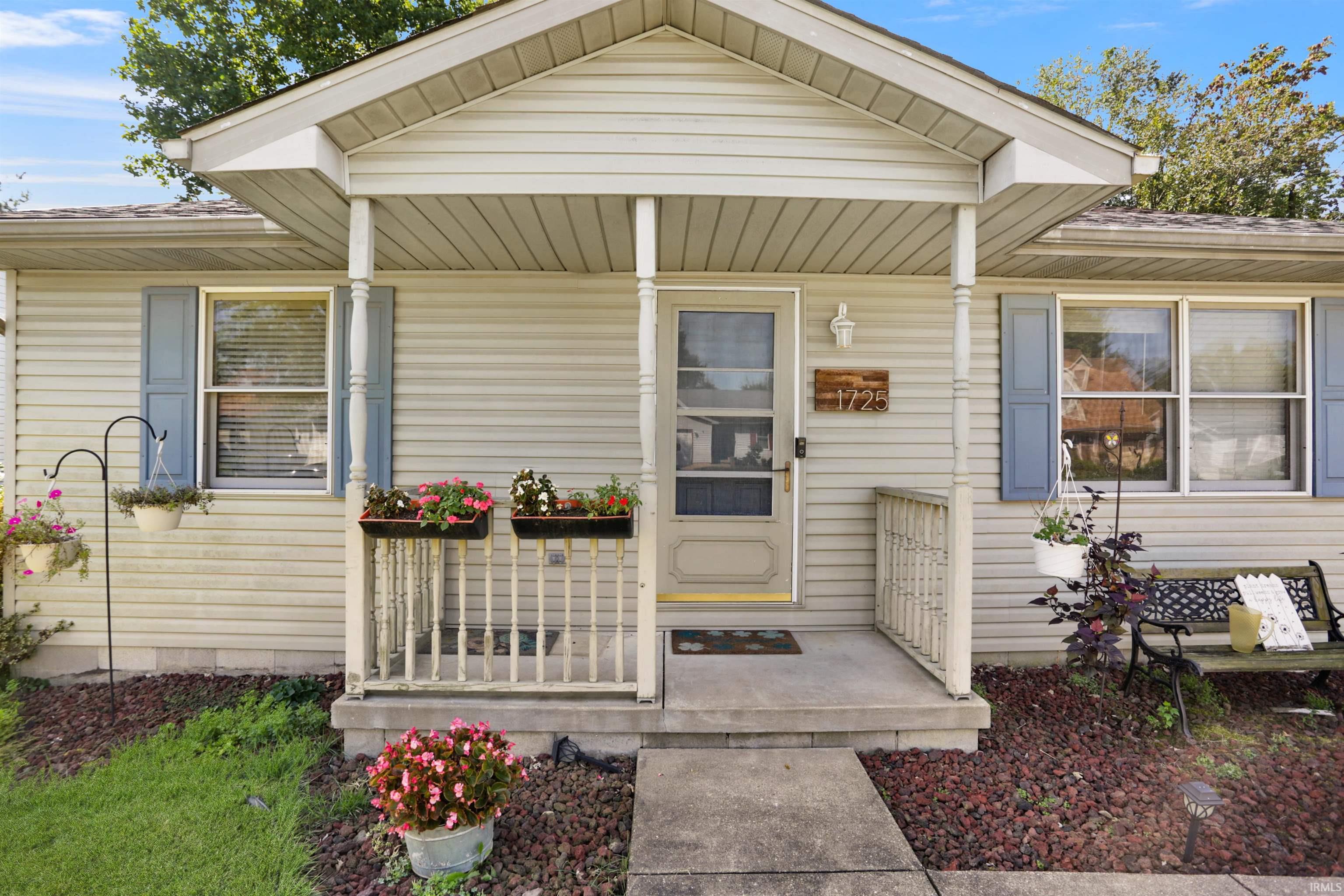 Photo 3 of Manufactured home for sale at 1725 Davcohn Ave, Evansville, IN 47714 | MLS# 202638618 | Listing updated on 2026-09-18