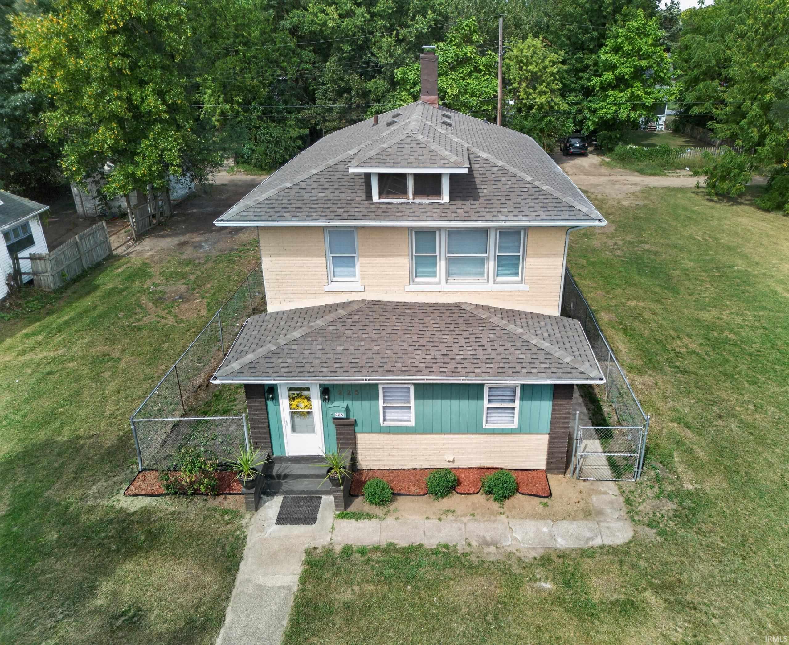 Manufactured home for sale at 225 E Donald St, South Bend, IN 46613 | MLS# 202638622
