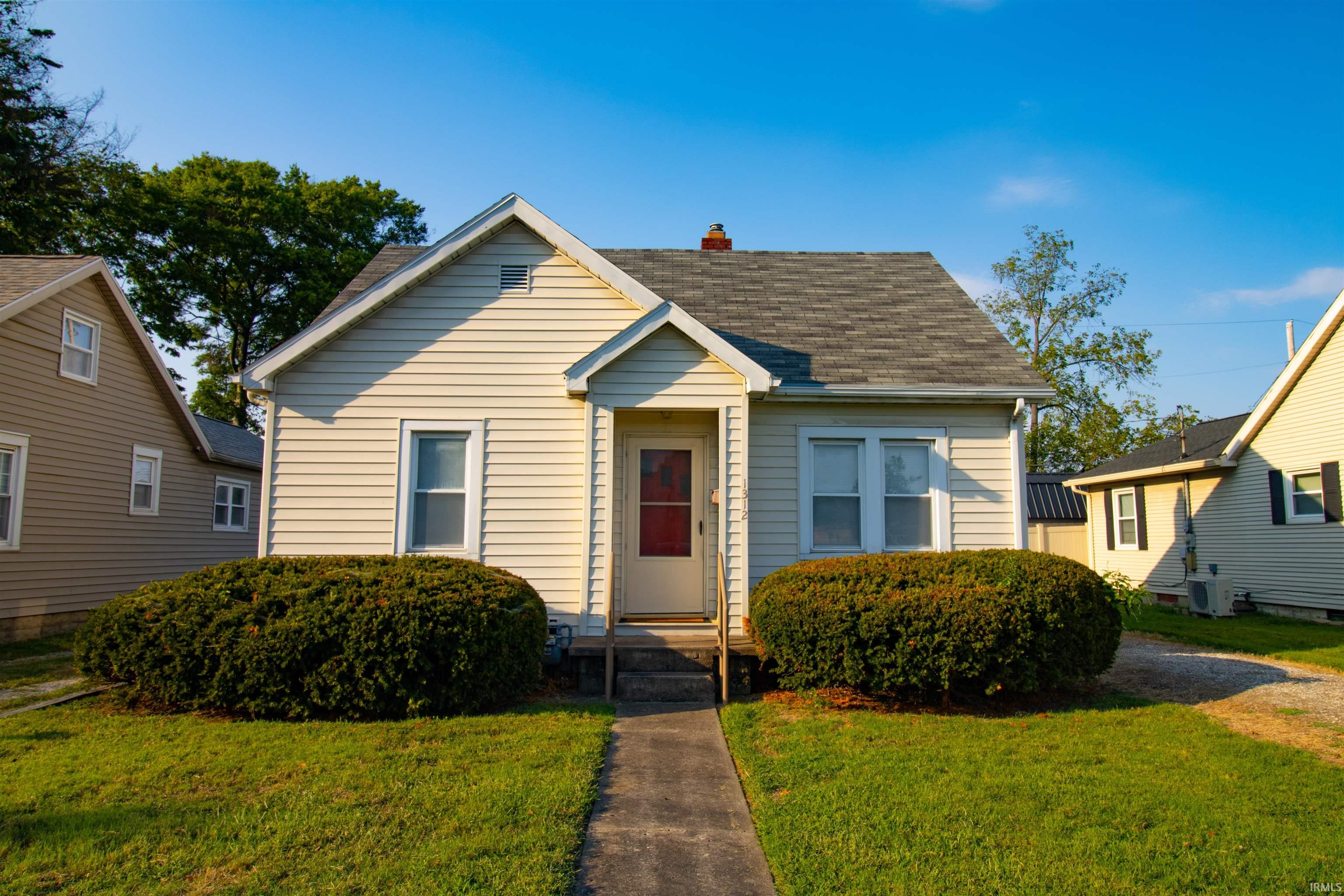 Manufactured home for sale at 1312 E Missouri St, Evansville, IN 47711 | MLS# 202638641