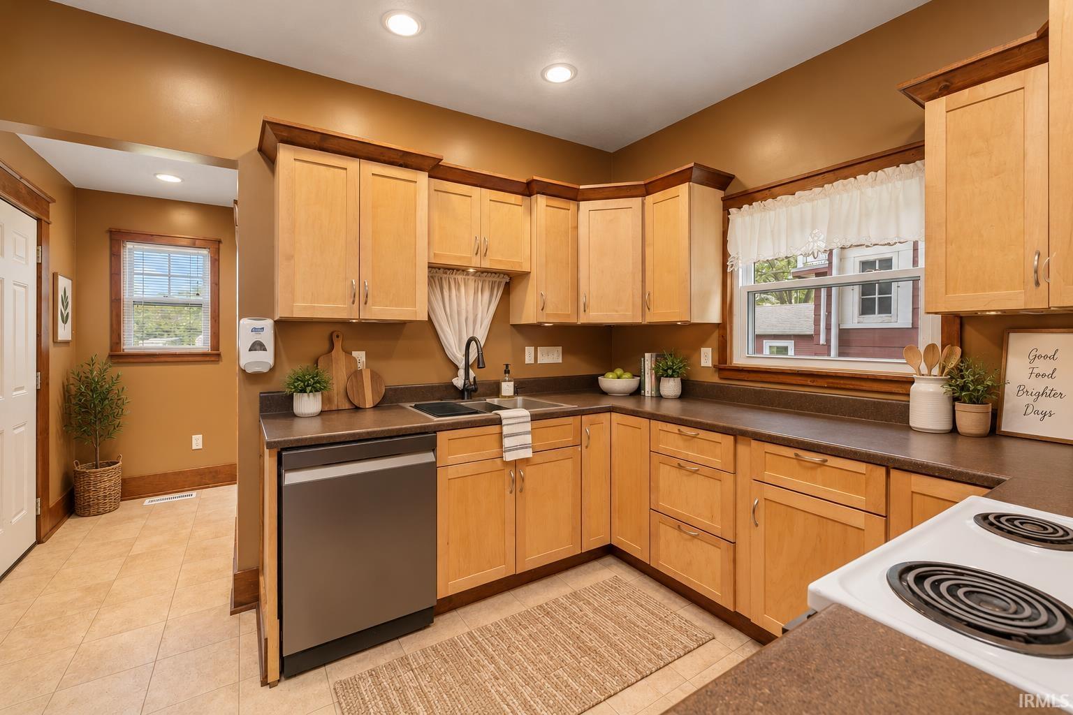 Photo 1 of Manufactured home for sale at 520 N Riley St, Kendallville, IN 46755 | MLS# 202638643 | Listing updated on 2026-09-18