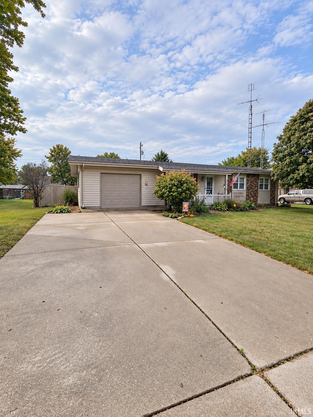 Photo 2 of Manufactured home for sale at 517 E Violet Dr, Francesville, IN 47946 | MLS# 202638661 | Listing updated on 2026-09-18