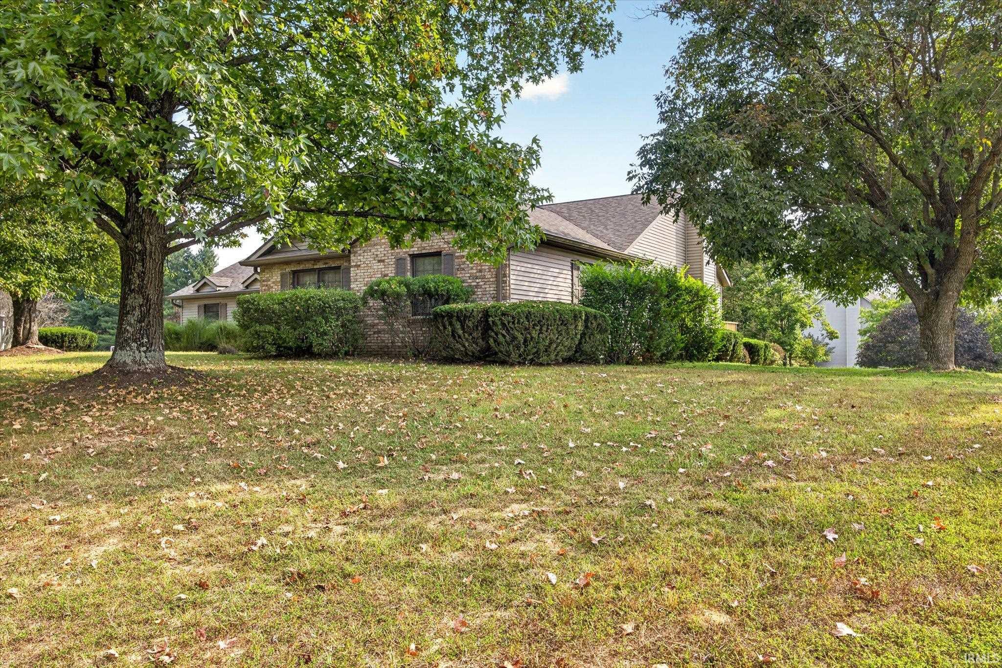 Photo 3 of Manufactured home for sale at 2700 E Crabapple Cir, Bloomington, IN 47401 | MLS# 202638662 | Listing updated on 2026-09-18