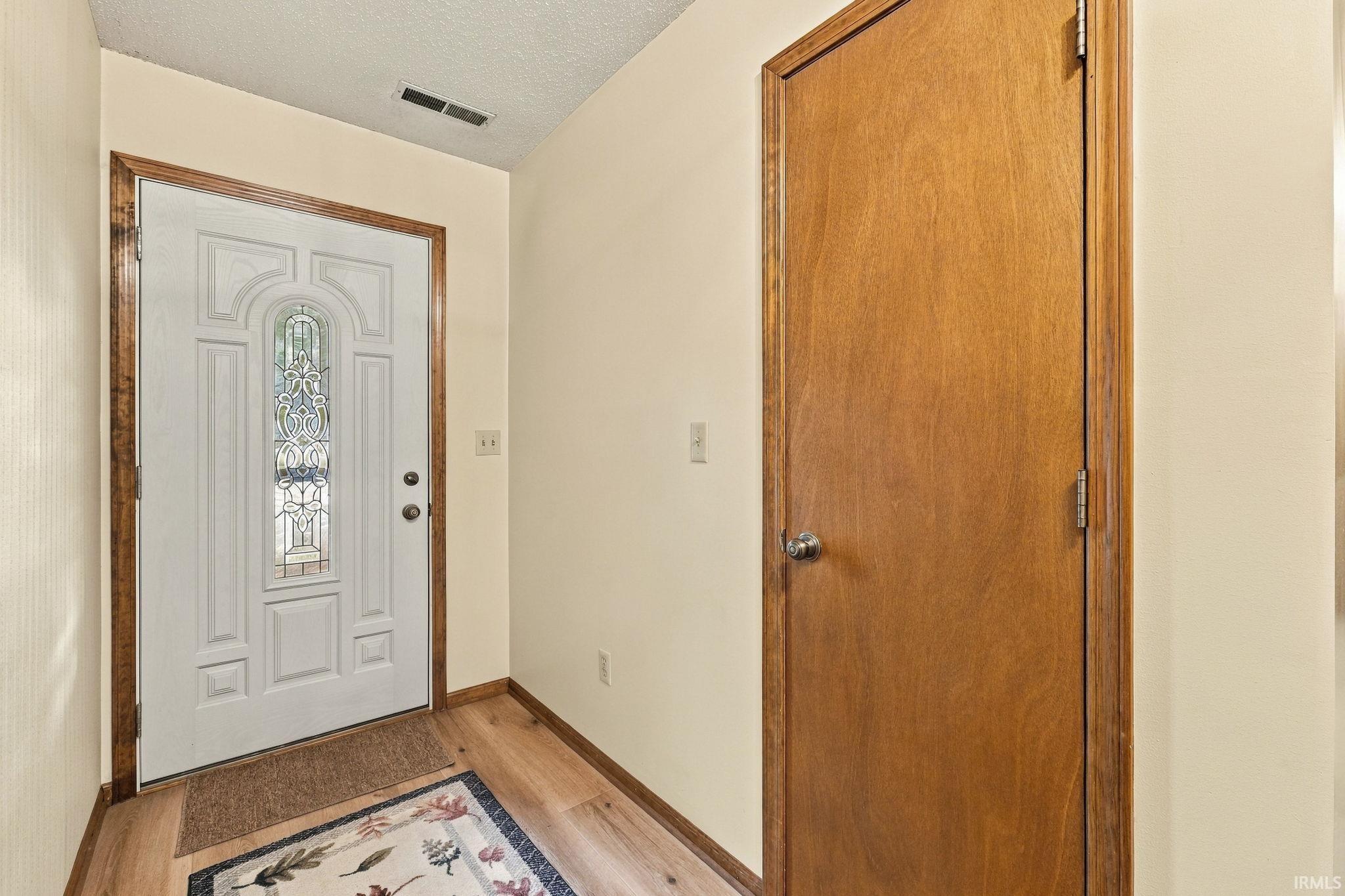 Photo 4 of Manufactured home for sale at 1012 Elm St, Auburn, IN 46706 | MLS# 202638667 | Listing updated on 2026-09-18
