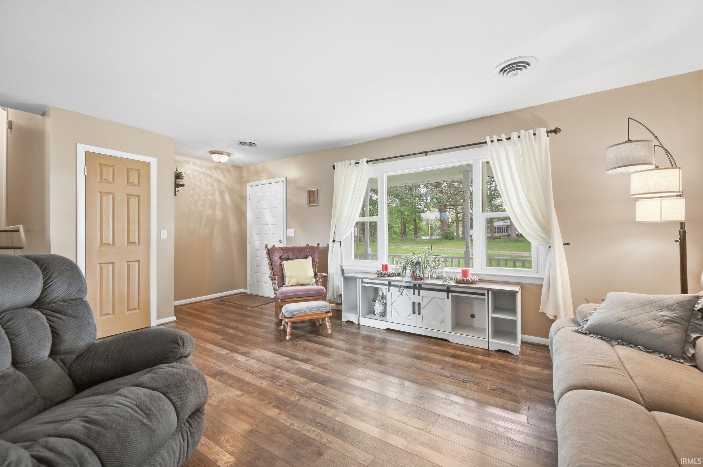 Photo 3 of Manufactured home for sale at 1570 E Sr 26 Rd, Hartford City, IN 47348 | MLS# 202638683 | Listing updated on 2026-09-18