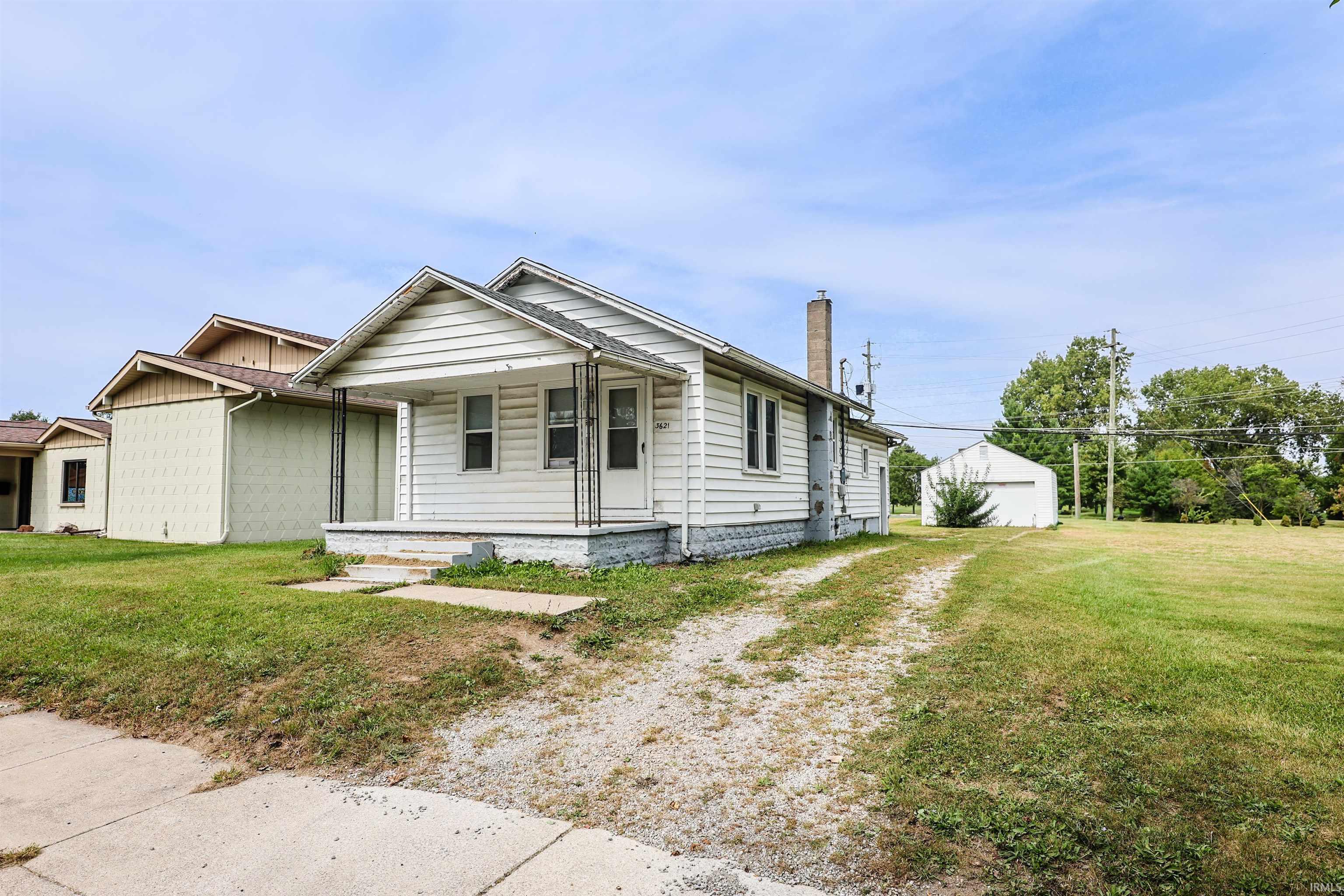 Photo 2 of Manufactured home for sale at 3621 New Hvn Ave, Fort Wayne, IN 46803 | MLS# 202638703 | Listing updated on 2026-09-18