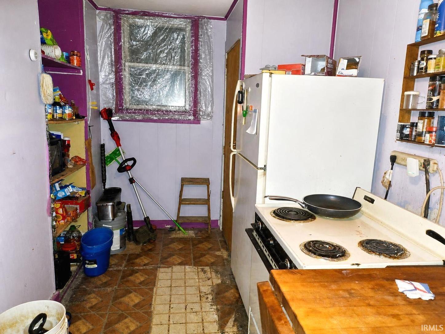 Photo 3 of Manufactured home for sale at 221 W Columbia St, Evansville, IN 47710 | MLS# 202638706 | Listing updated on 2026-09-18
