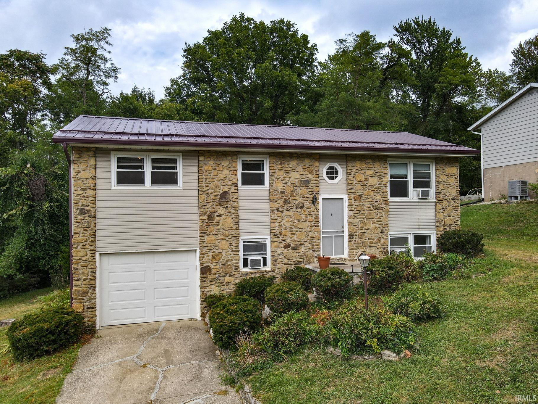 Photo 1 of Manufactured home for sale at 315 N Chandler Dr, Ellettsville, IN 47429 | MLS# 202638720 | Listing updated on 2026-09-18