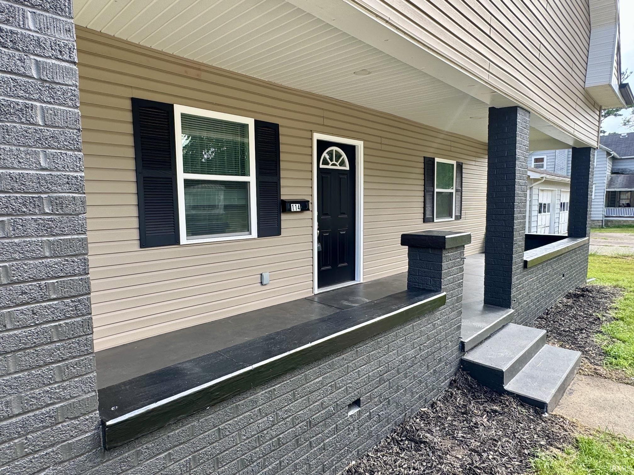 Photo 3 of Manufactured home for sale at 114 S Lincoln St, Oakland City, IN 47660 | MLS# 202638733 | Listing updated on 2026-09-18