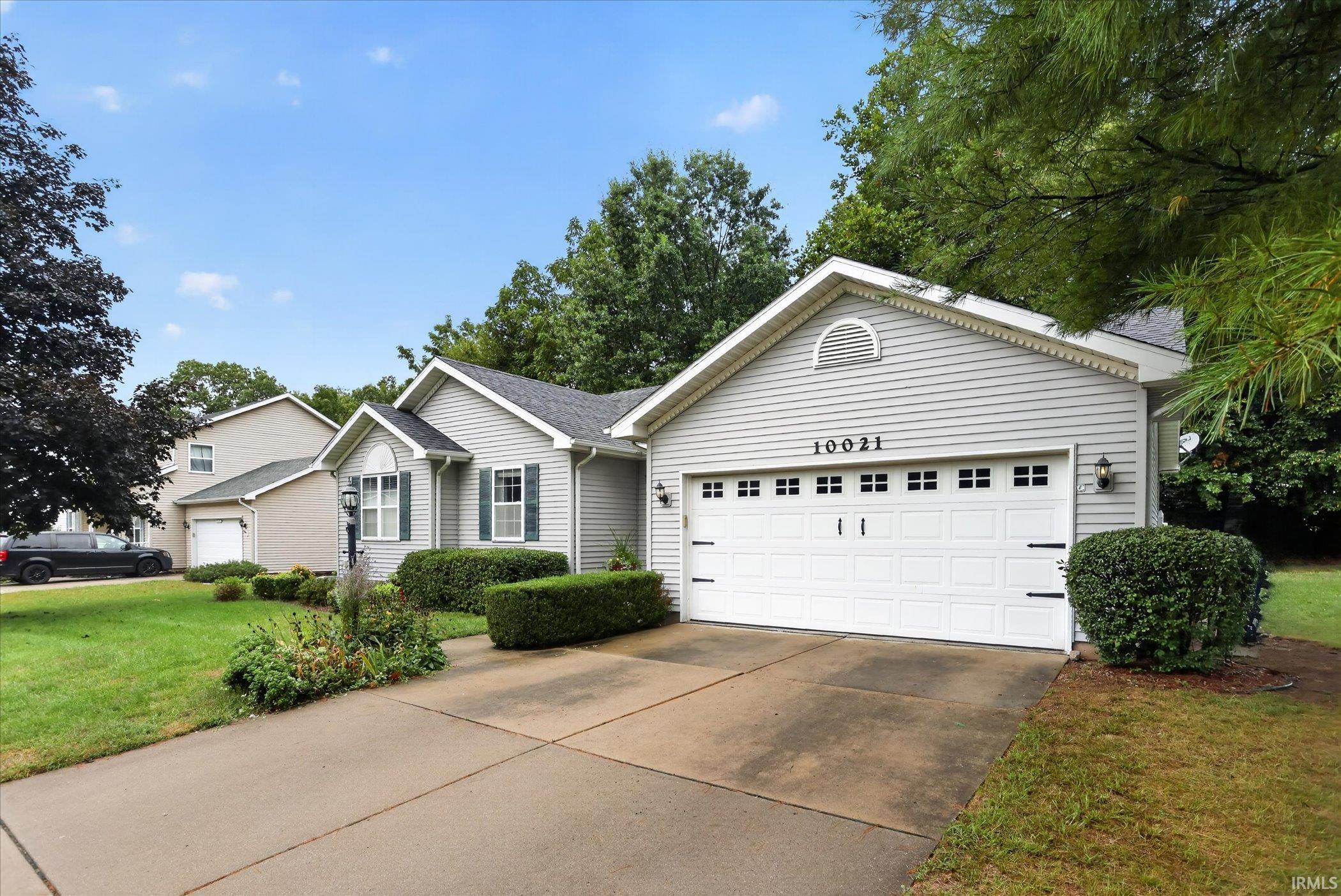 Photo 3 of Manufactured home for sale at 10021 Ashwood Forest Dr, Osceola, IN 46561 | MLS# 202638737 | Listing updated on 2026-09-18