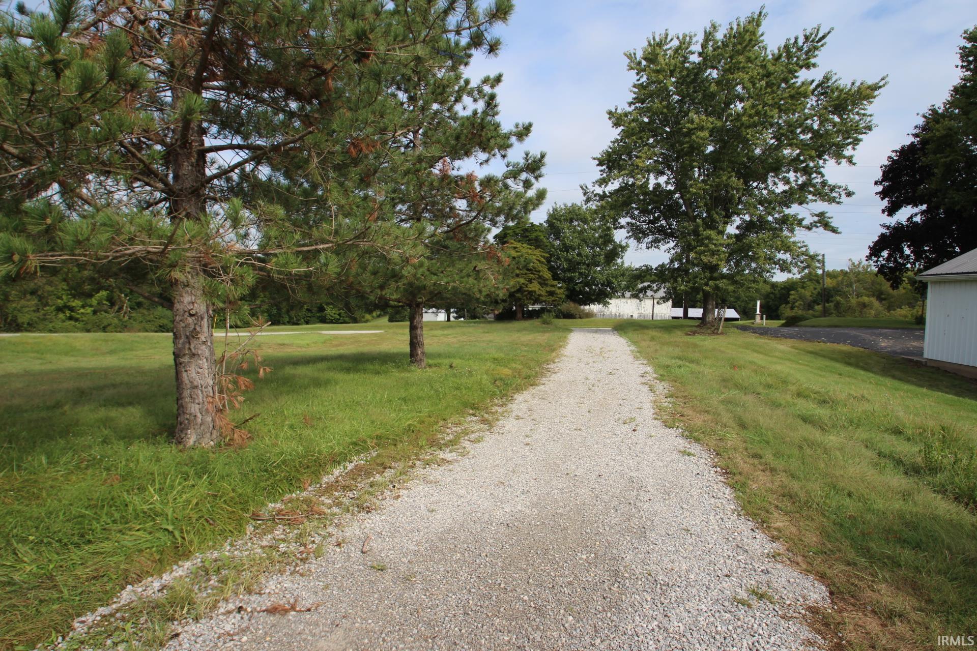 Photo 2 of Sale Pending at 453 W Water Works Rd, Wabash, IN 46992 | MLS# 202638759 | Listing updated on 2026-09-30