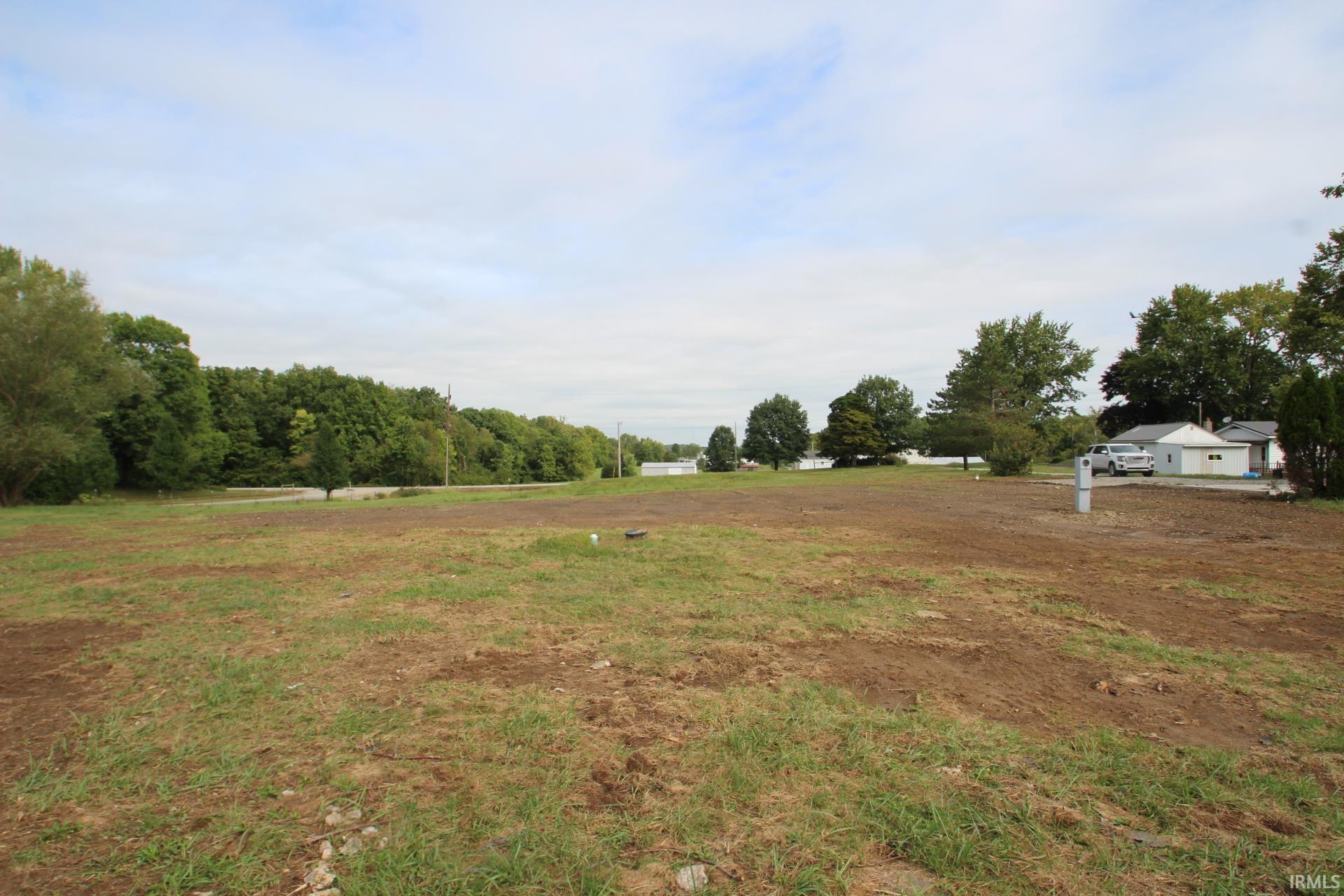 Photo 4 of Sale Pending at 453 W Water Works Rd, Wabash, IN 46992 | MLS# 202638759 | Listing updated on 2026-09-30