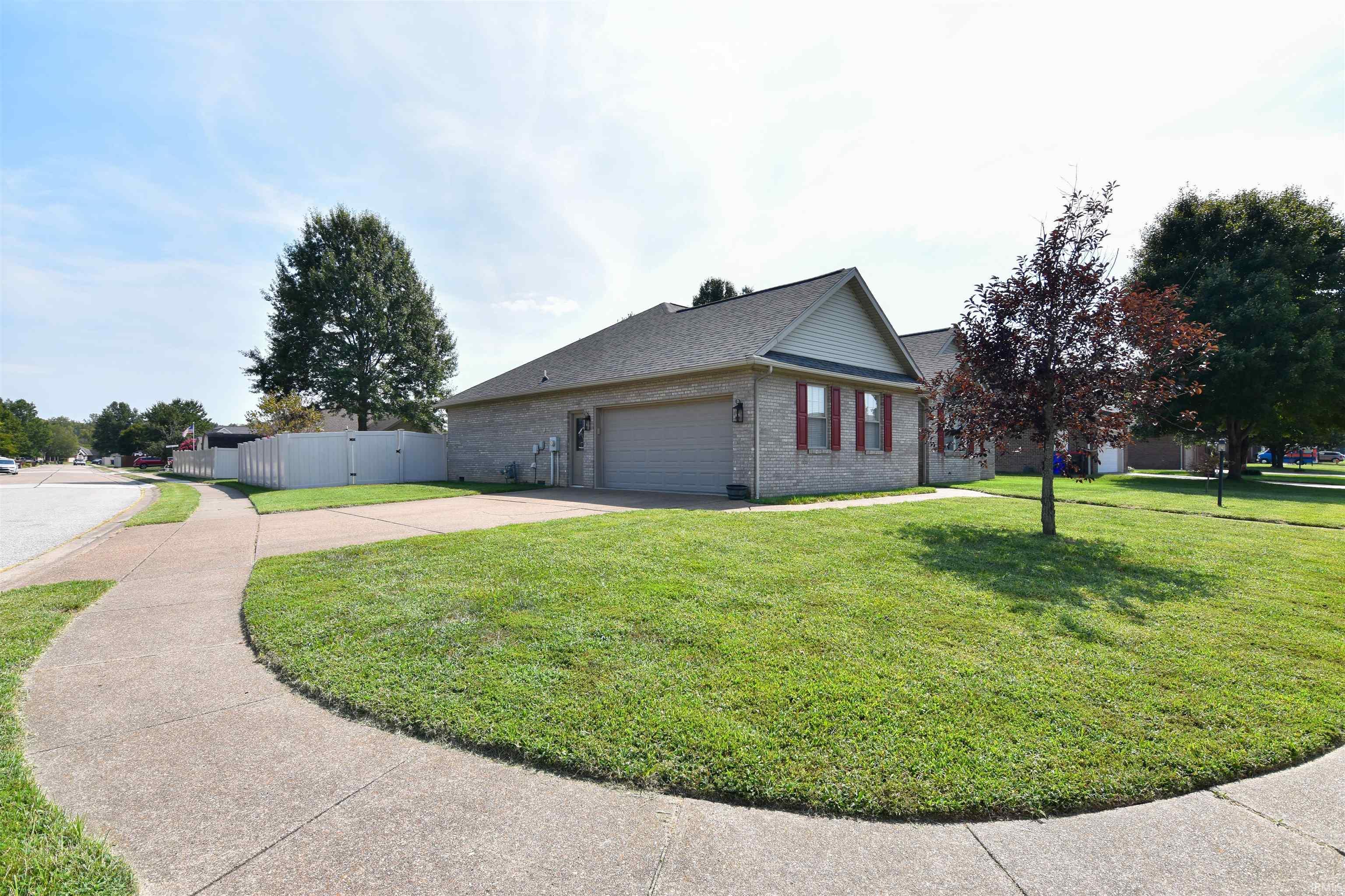 Photo 1 of Manufactured home for sale at 9329 Valley View Dr, Evansville, IN 47711 | MLS# 202638769 | Listing updated on 2026-09-18