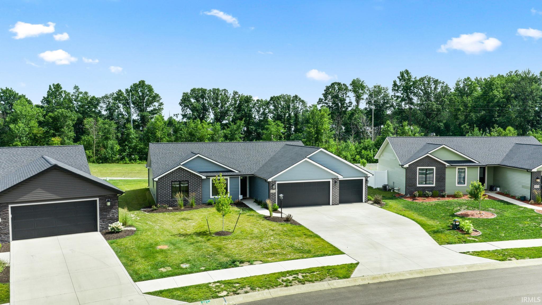 Manufactured home for sale at 884 Lagonda Trl, Fort Wayne, IN 46818 | MLS# 202638775